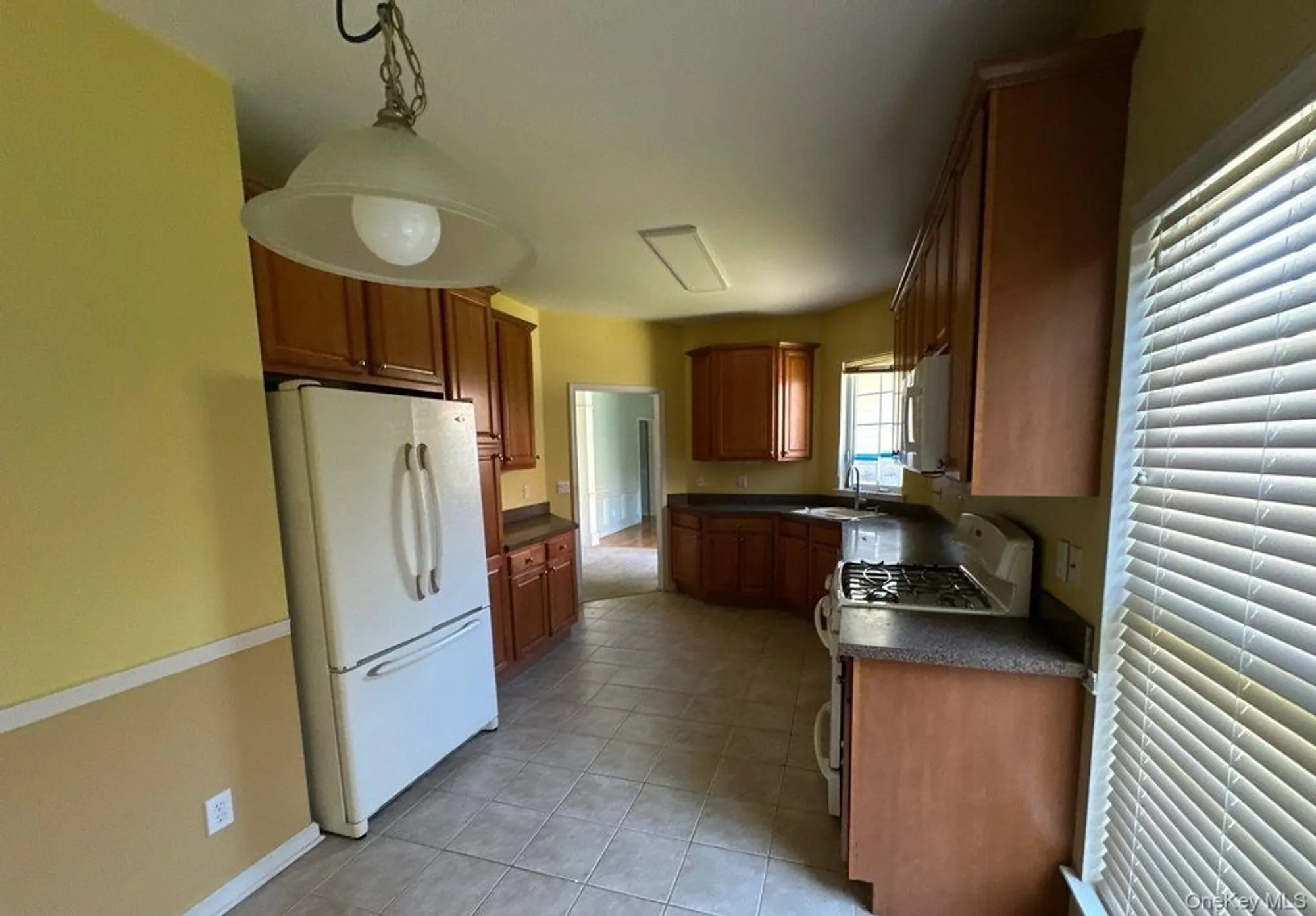 Property Slideshow image 8 of 16 | 68 louden loop, Mount Sinai, NY, 11766