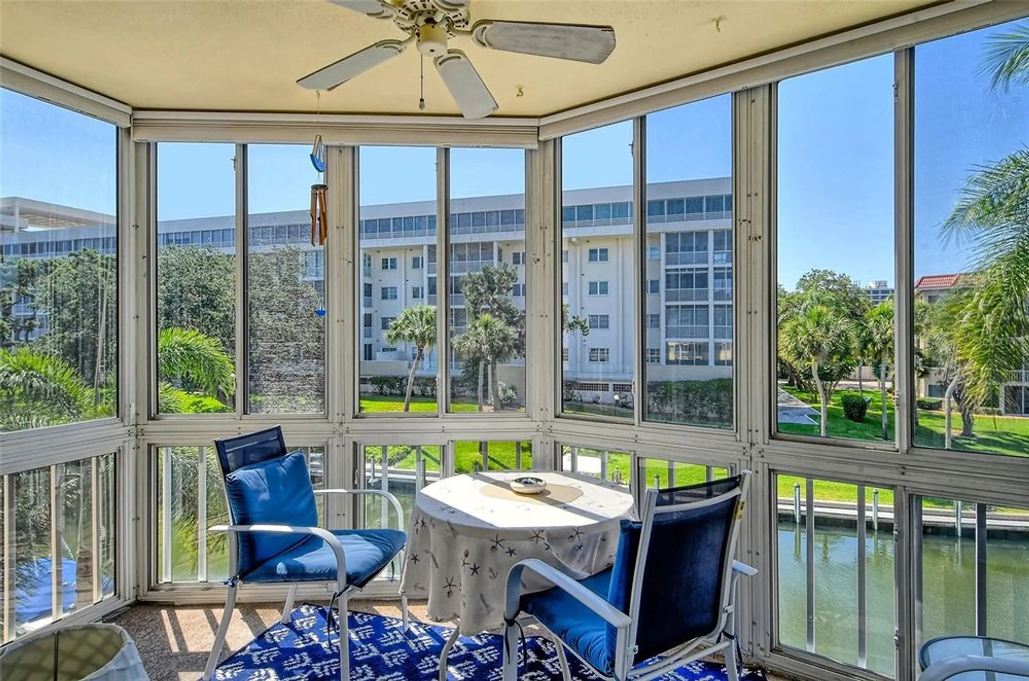 Property Slideshow image 21 of 90 | 1300 n portofino dr apt 305, Sarasota, FL, 34242