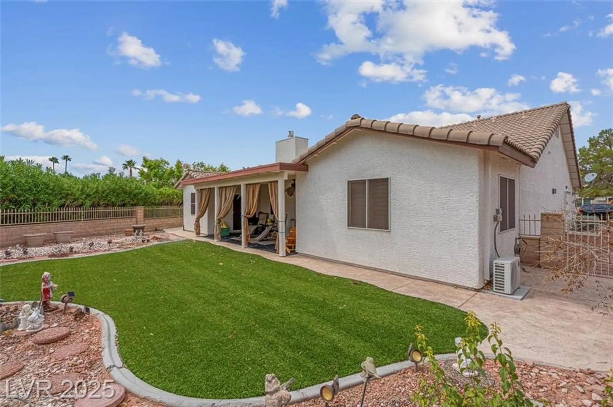 Property Slideshow image 40 of 46 | 5204 rim view ln, Las Vegas, NV, 89130