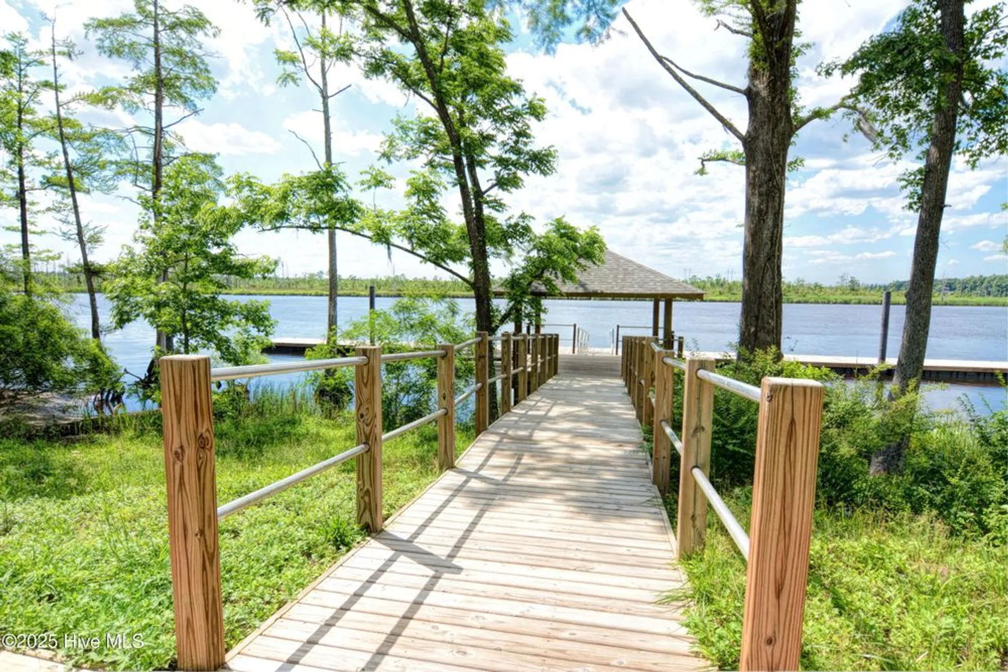 Property Slideshow image 77 of 112 | 3722 white cliffs dr, Castle Hayne, NC, 28429