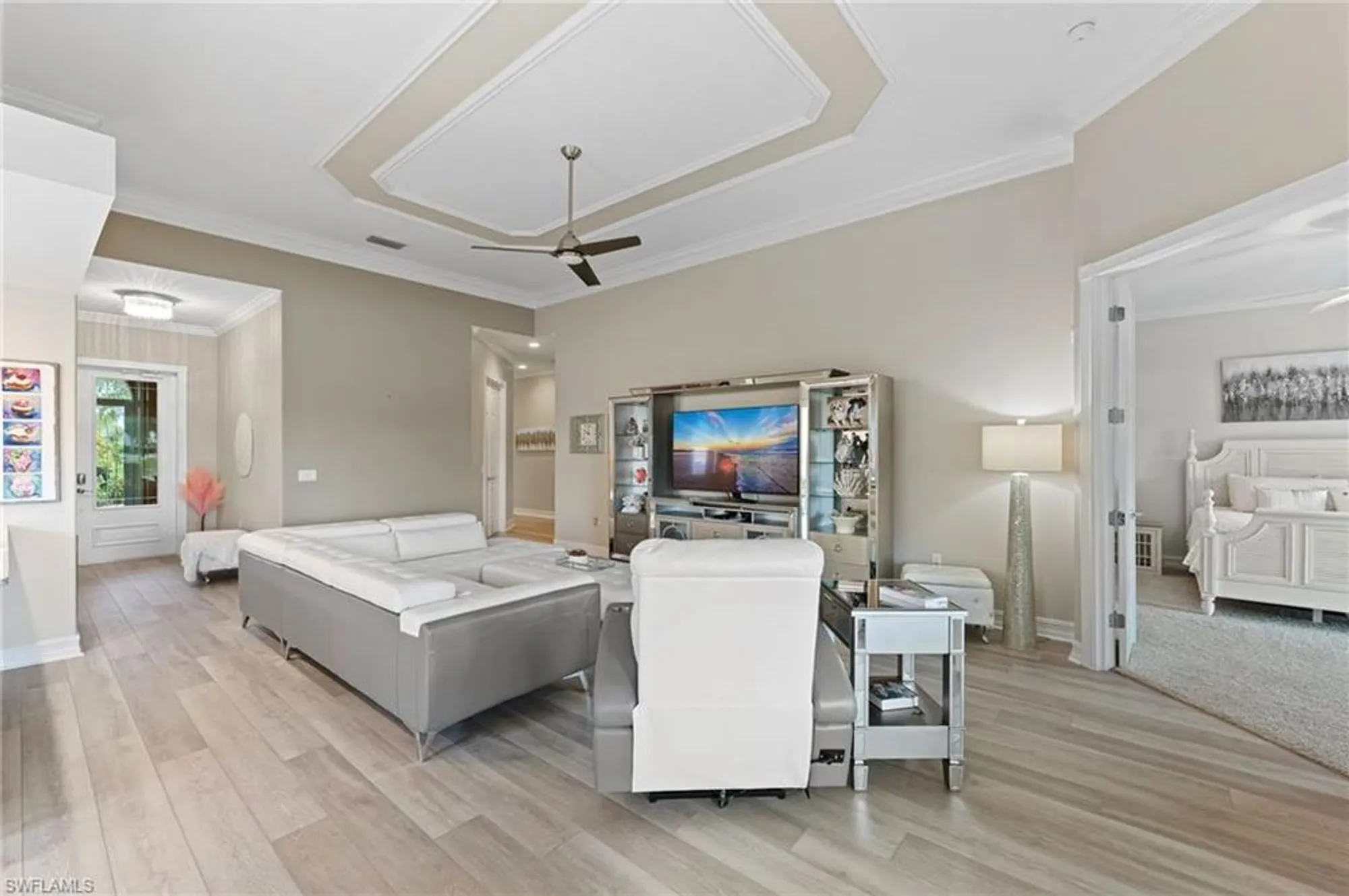 Property Slideshow image 5 of 32 | 7042 toscana ct, Naples, FL, 34114