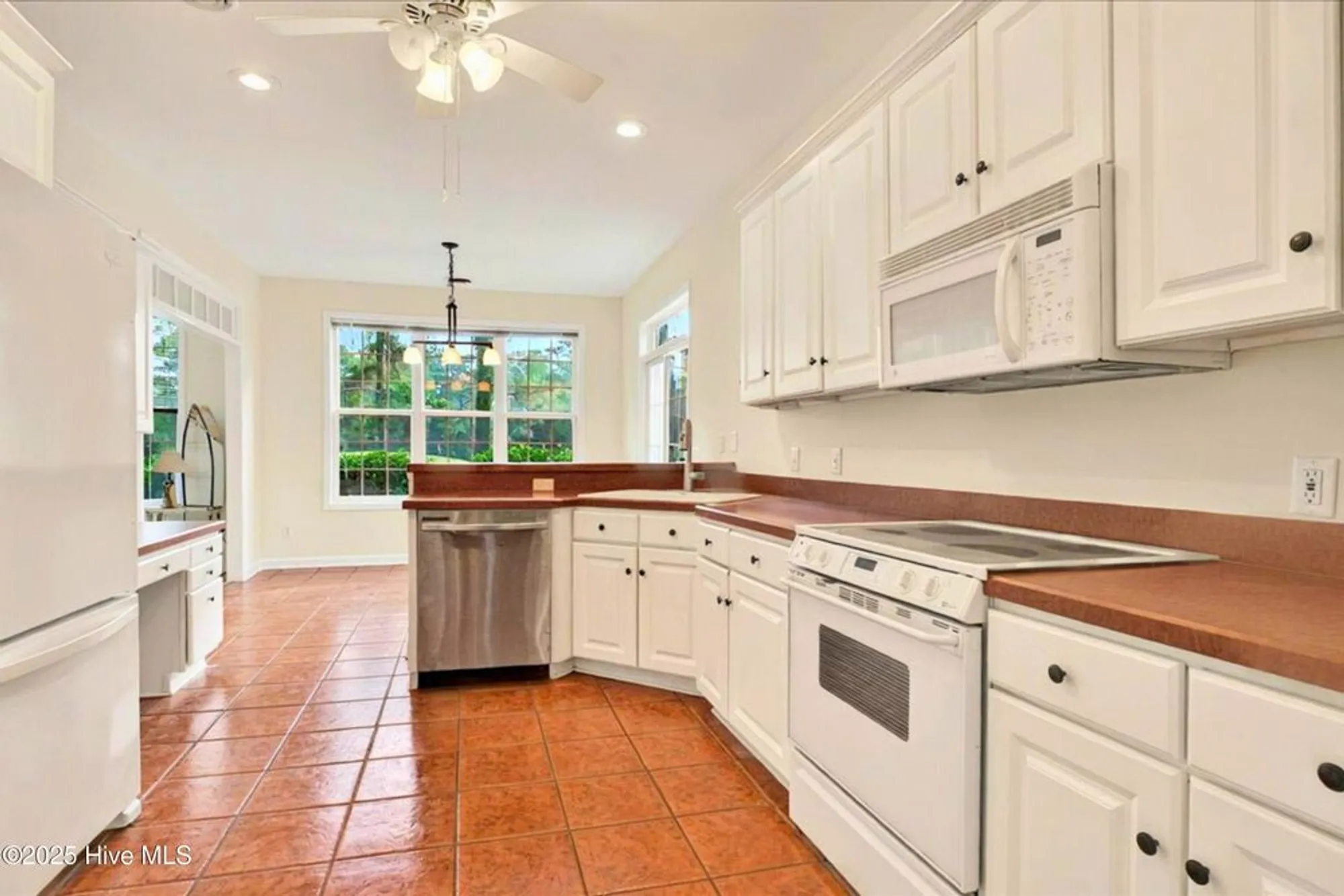 Property Slideshow image 20 of 67 | 154 windsor cir sw, Ocean Isle Beach, NC, 28469