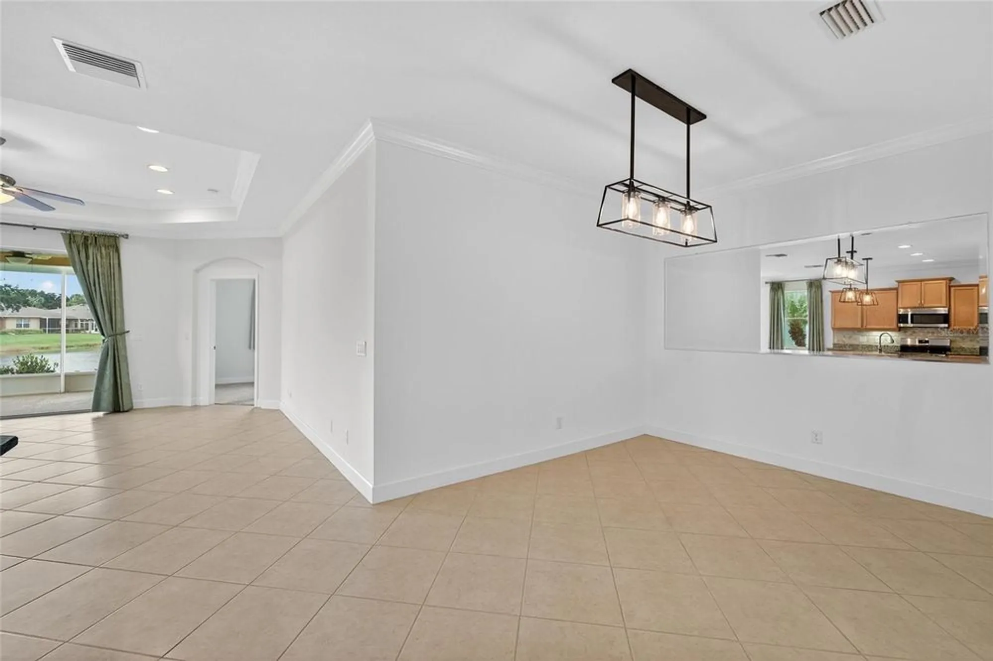 Property Slideshow image 23 of 64 | 2226 nottingham greens dr, Sun City Center, FL, 33573