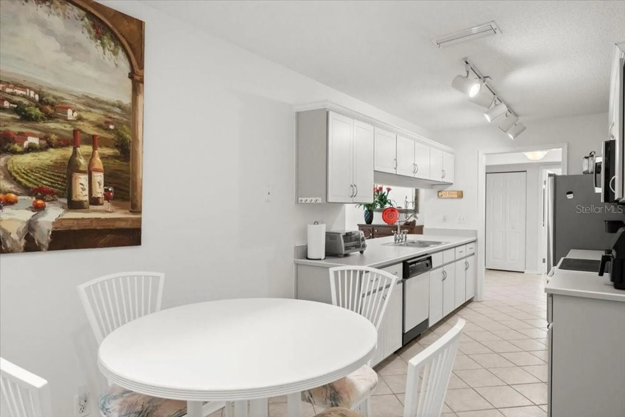 Property Slideshow image 11 of 63 | 124 kingbird cir 2040, Daytona Beach, FL, 32119