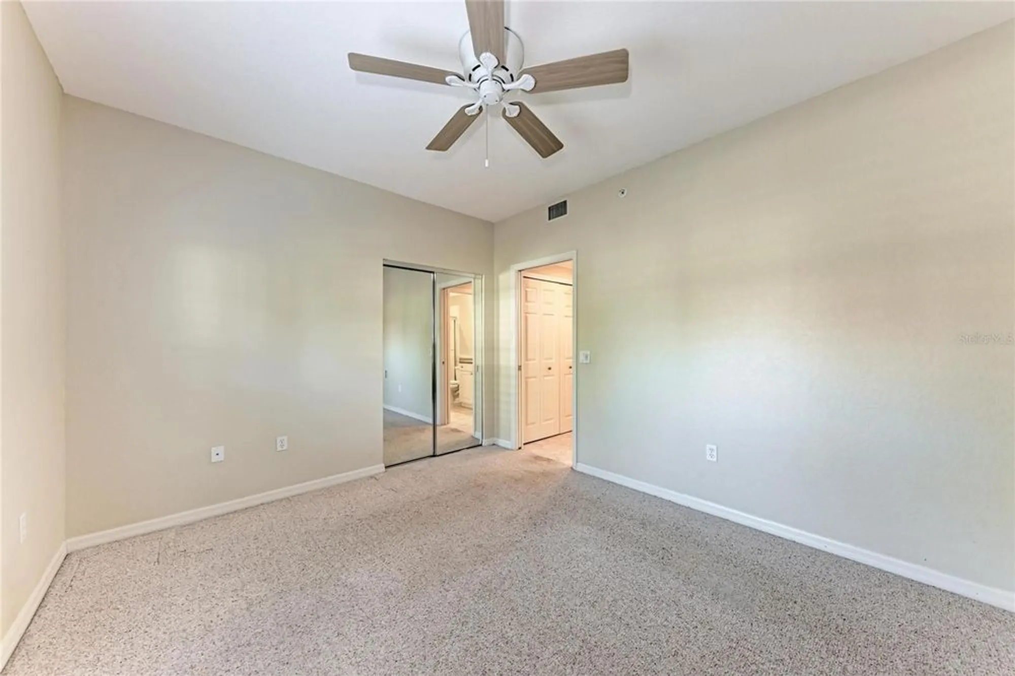 Property Slideshow image 14 of 57 | 6817 fairview ter # 24-101, Bradenton, FL, 34203
