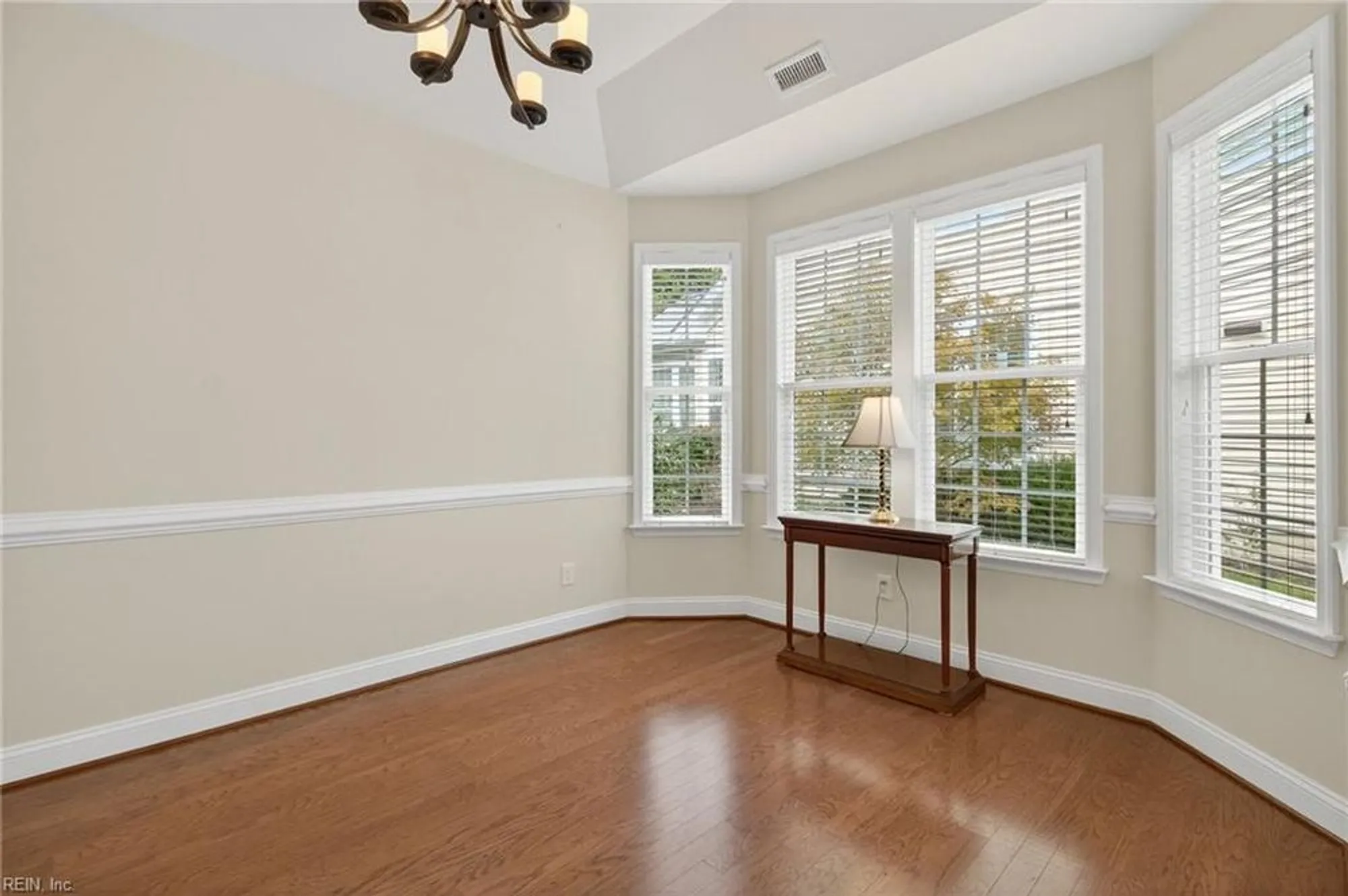 Property Slideshow image 11 of 46 | 4312 pond st, Williamsburg, VA, 23188