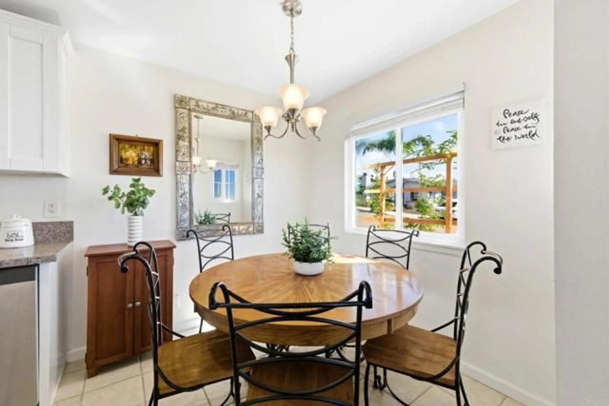 Property Slideshow image 16 of 40 | 3560 santa maria st, Oceanside, CA, 92056