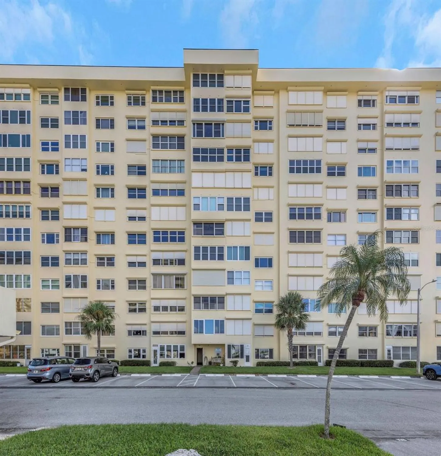 Property Slideshow image 69 of 95 | 4550 cove cir apt 207, St Petersburg, FL, 33708