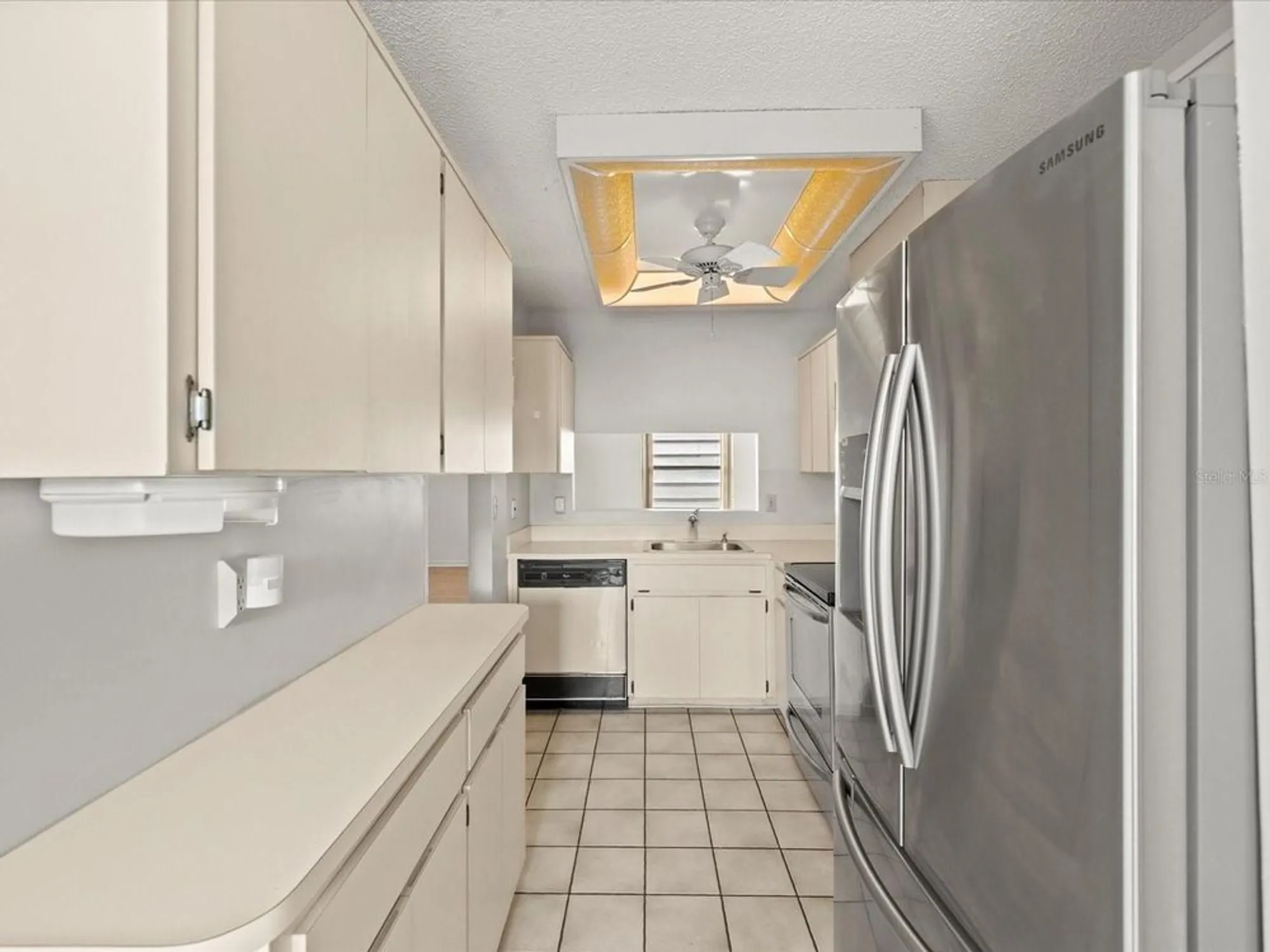 Property Slideshow image 11 of 61 | 11636 aspenwood dr, New Port Richey, FL, 34654