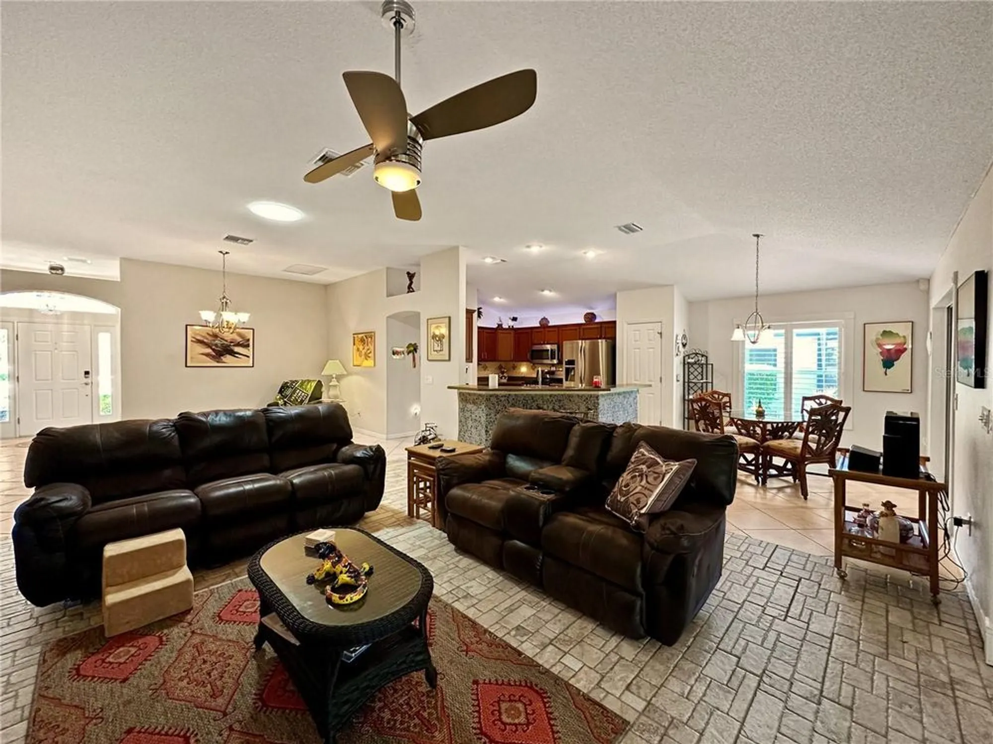 Property Slideshow image 5 of 42 | 867 castleberry cir, The Villages, FL, 32162