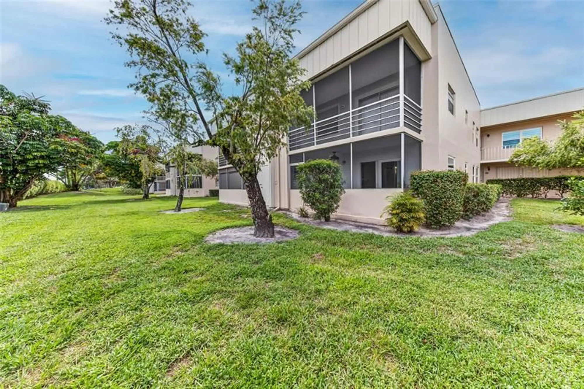Property Slideshow image 29 of 37 | 293 normandy g, Delray Beach, FL, 33484