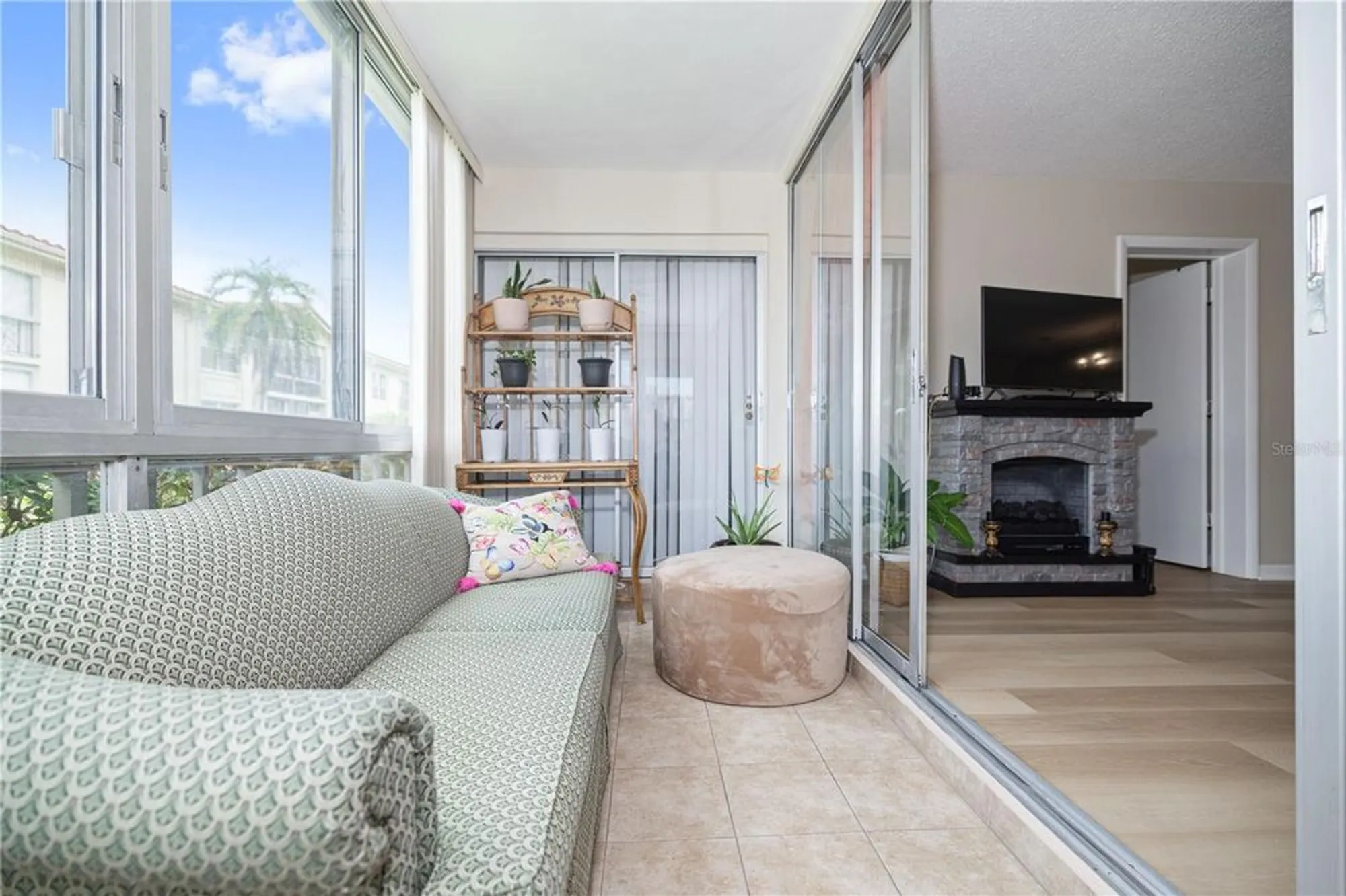 Property Slideshow image 10 of 29 | 19029 us highway 19 n apt 3-1, Clearwater, FL, 33764