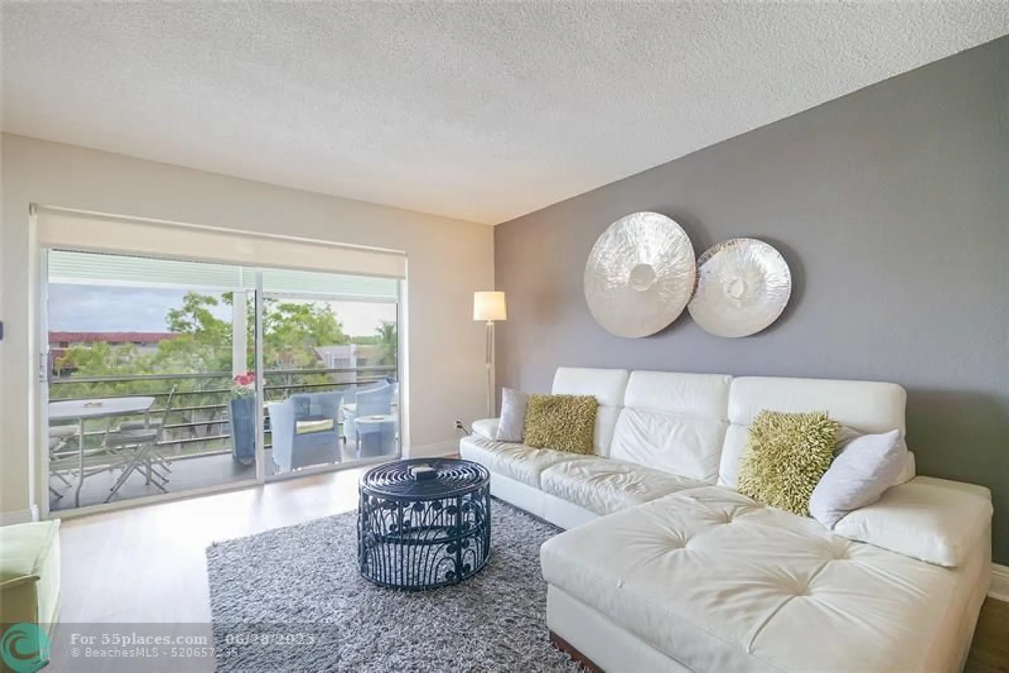 Property Slideshow image 8 of 57 | 3531 inverrary dr apt 407, Lauderhill, FL, 33319