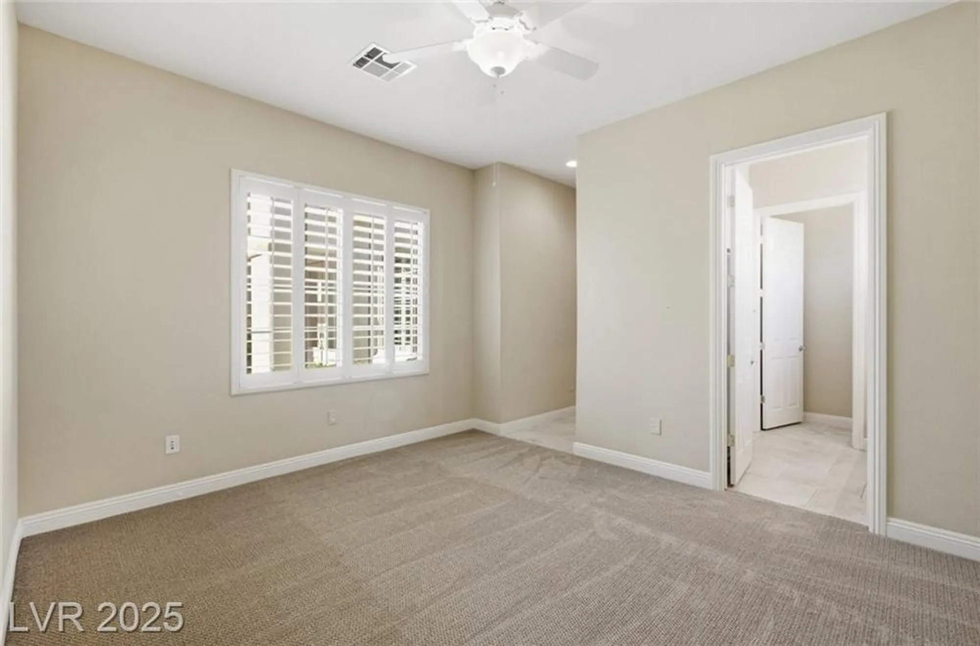 Property Slideshow image 43 of 84 | 10286 rio de thule ln, Las Vegas, NV, 89135