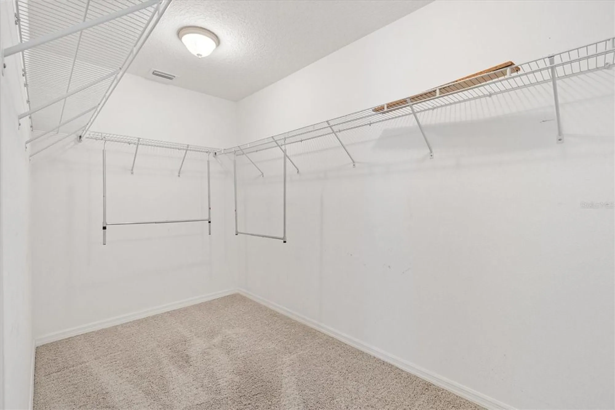 Property Slideshow image 16 of 38 | 2070 trout ct, The Villages, FL, 32162