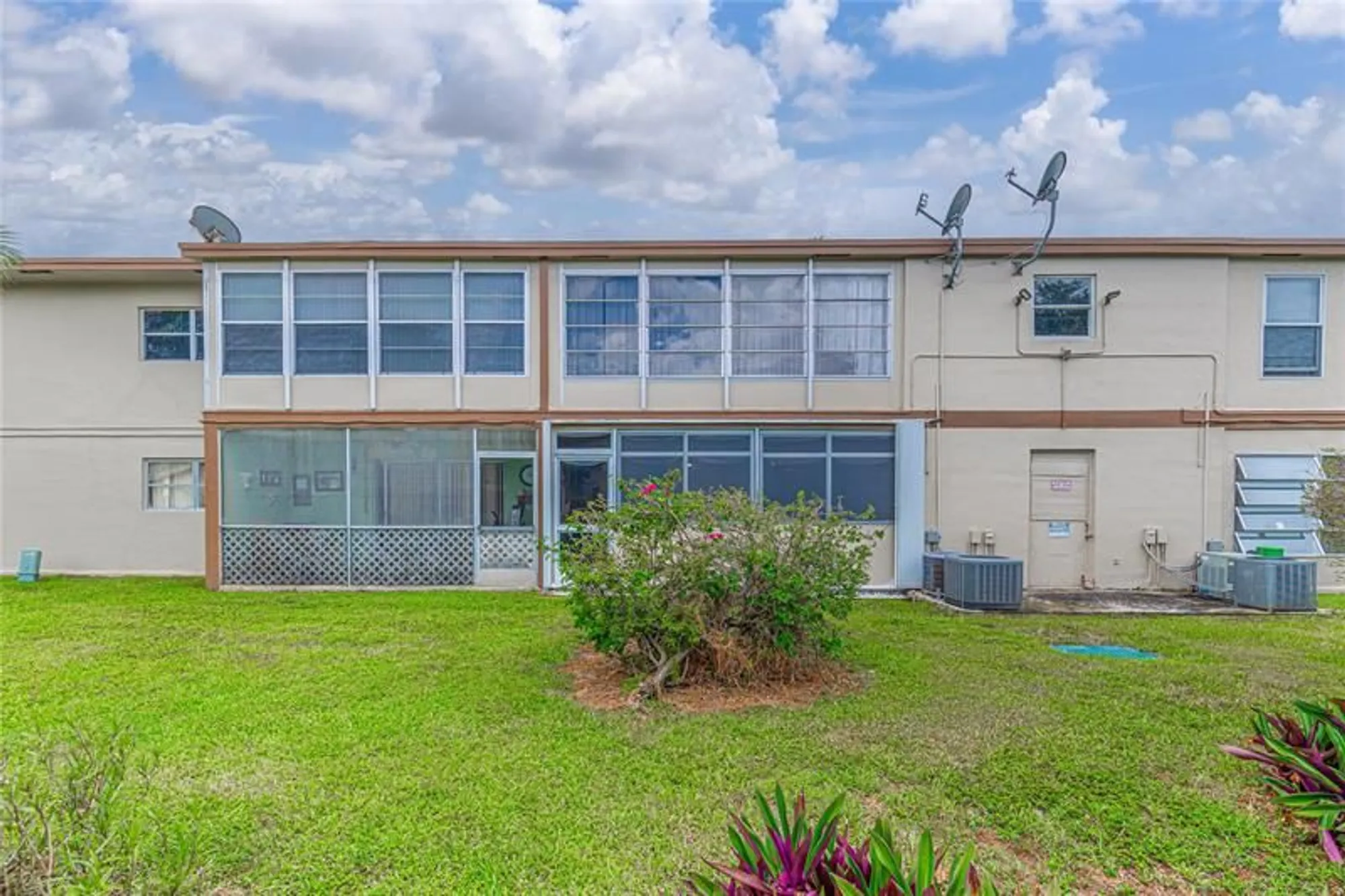 Property Slideshow image 18 of 30 | 600 nw 80th ave apt 105, Margate, FL, 33063
