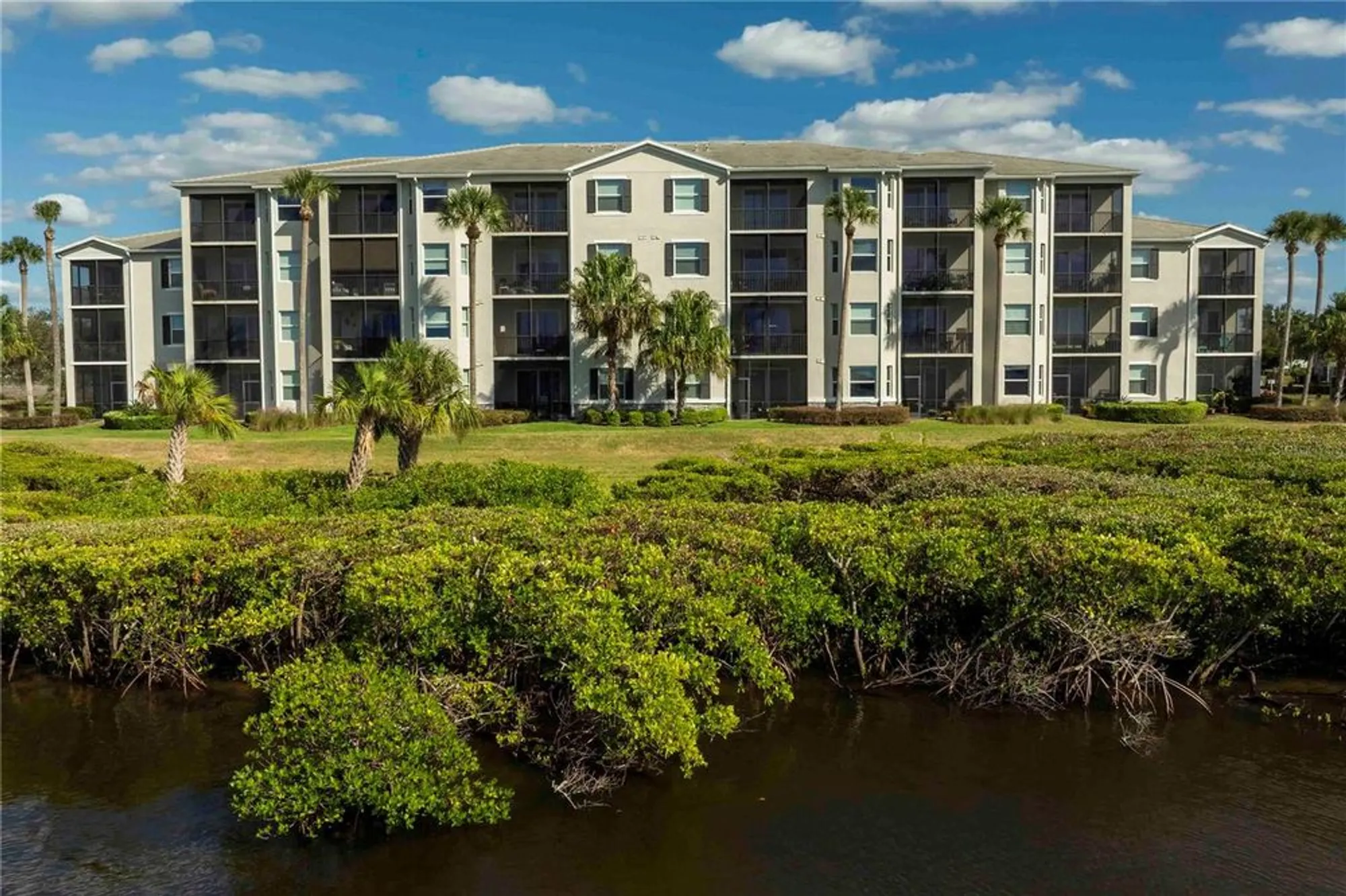 Property Slideshow image 2 of 38 | 1030 tidewater shores loop unit 105, Bradenton, FL, 34208