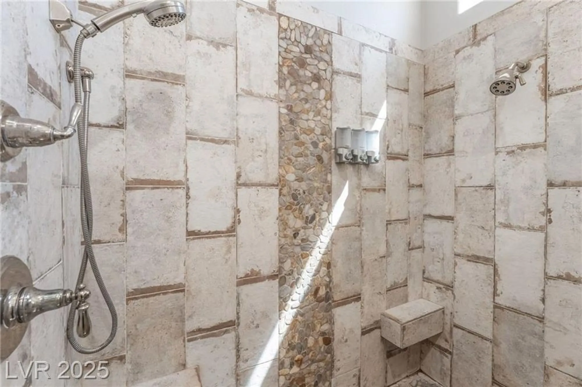 Property Slideshow image 28 of 42 | 10413 willamette pl, Las Vegas, NV, 89134
