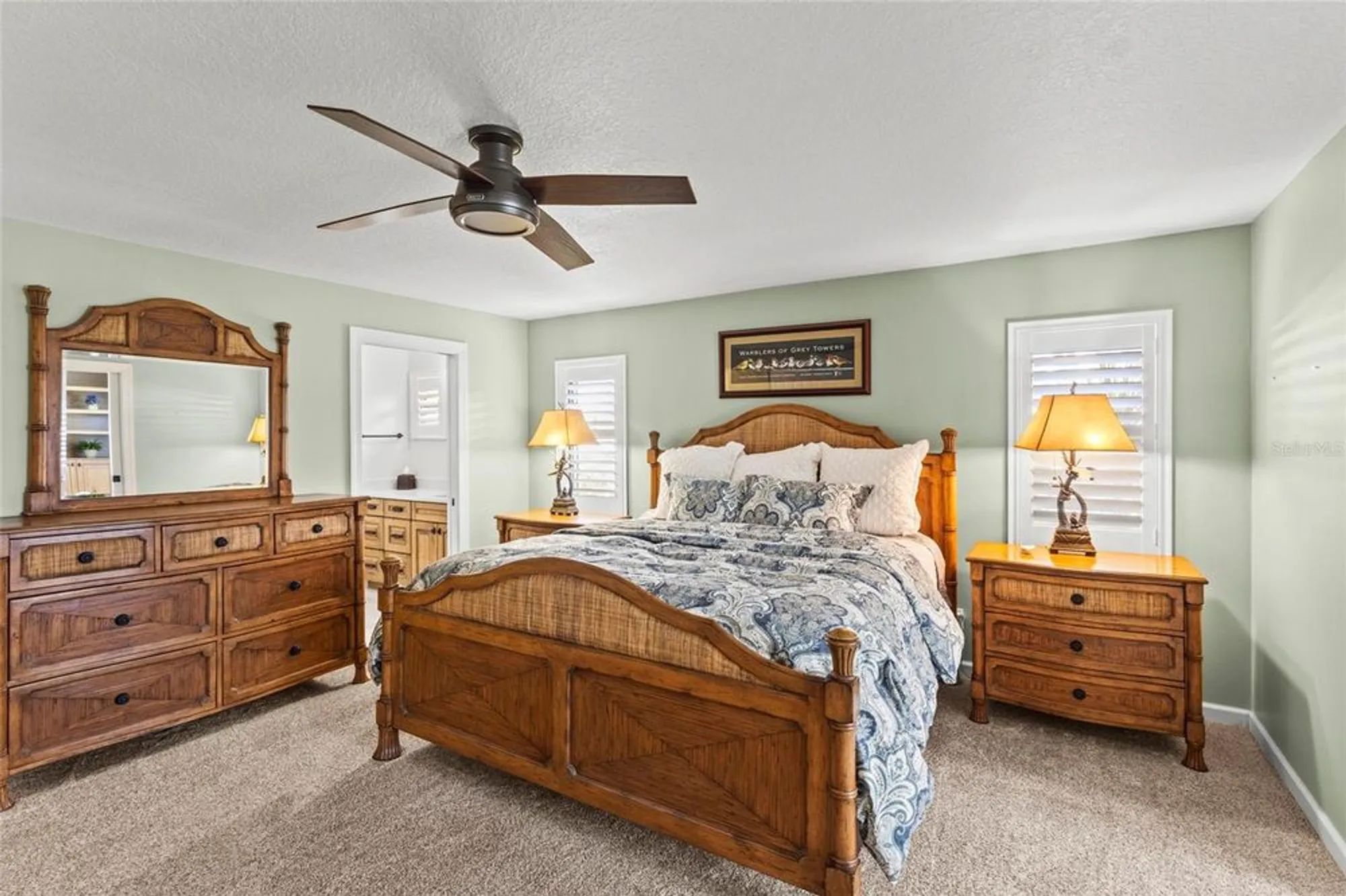 Property Slideshow image 13 of 38 | 7143 fairway bend ln, Sarasota, FL, 34243