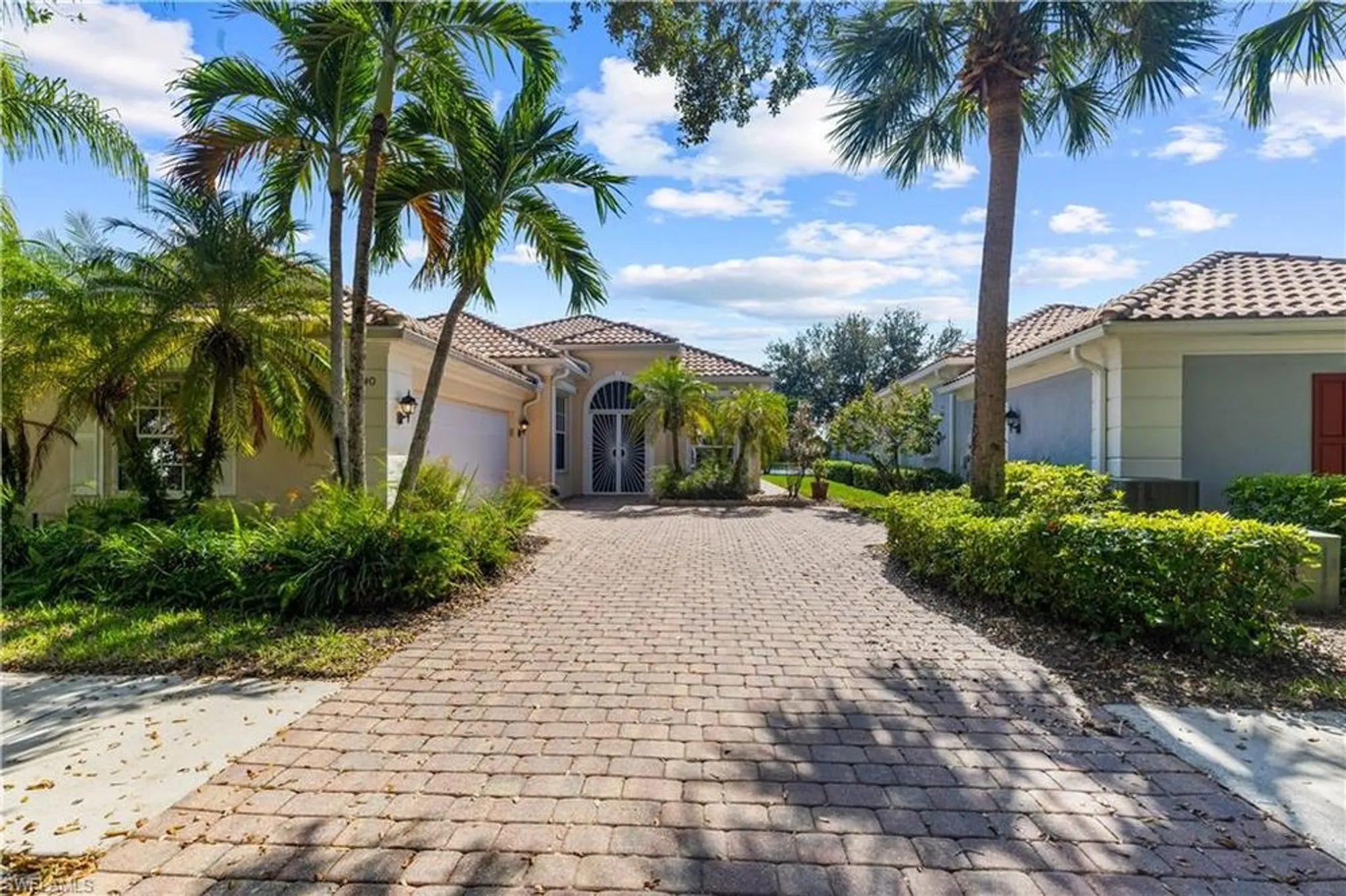 Property Slideshow image 5 of 49 | 3790 whidbey way, Naples, FL, 34119