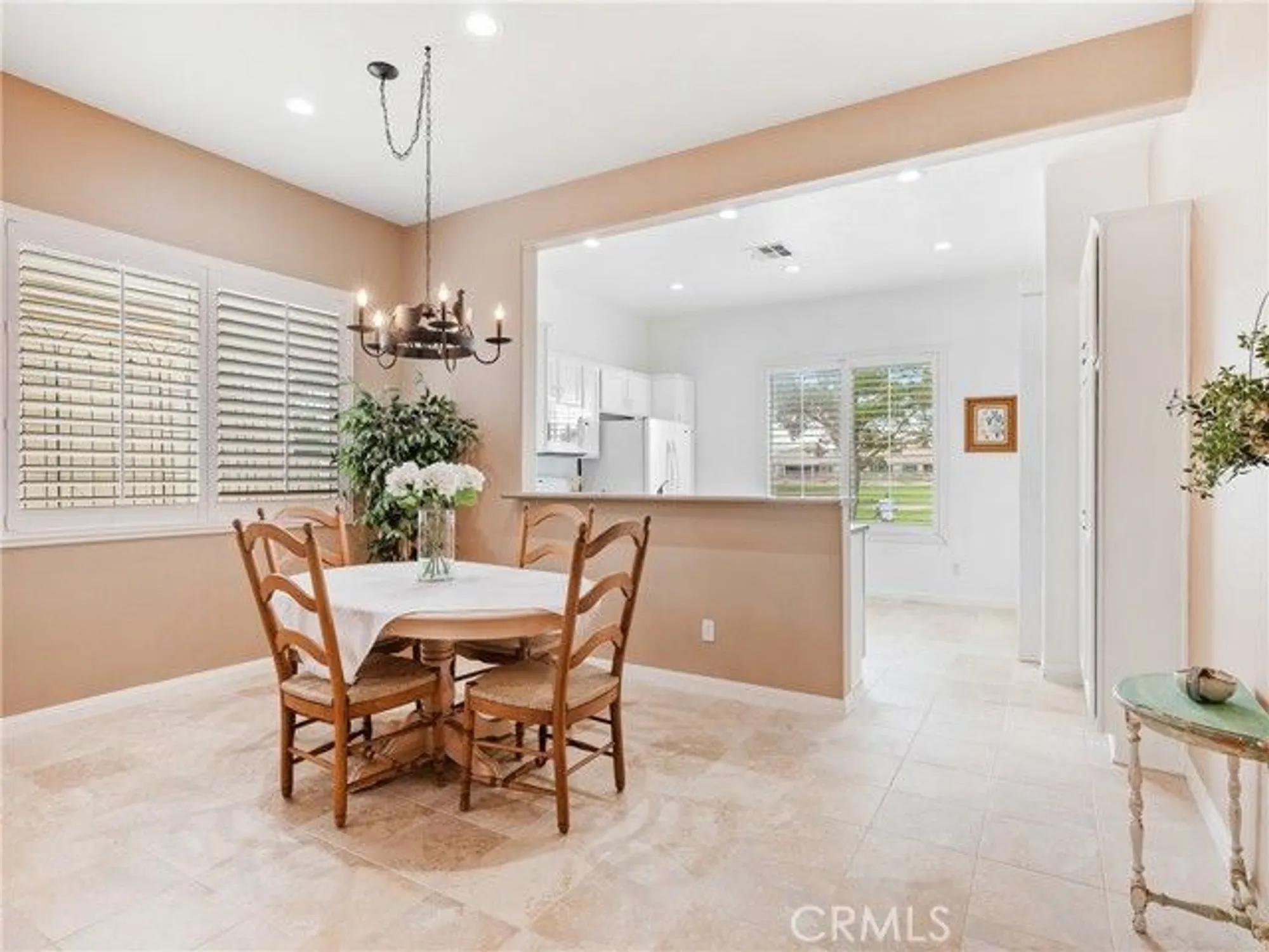 Property Slideshow image 16 of 36 | 10364 lakeshore dr, Apple Valley, CA, 92308