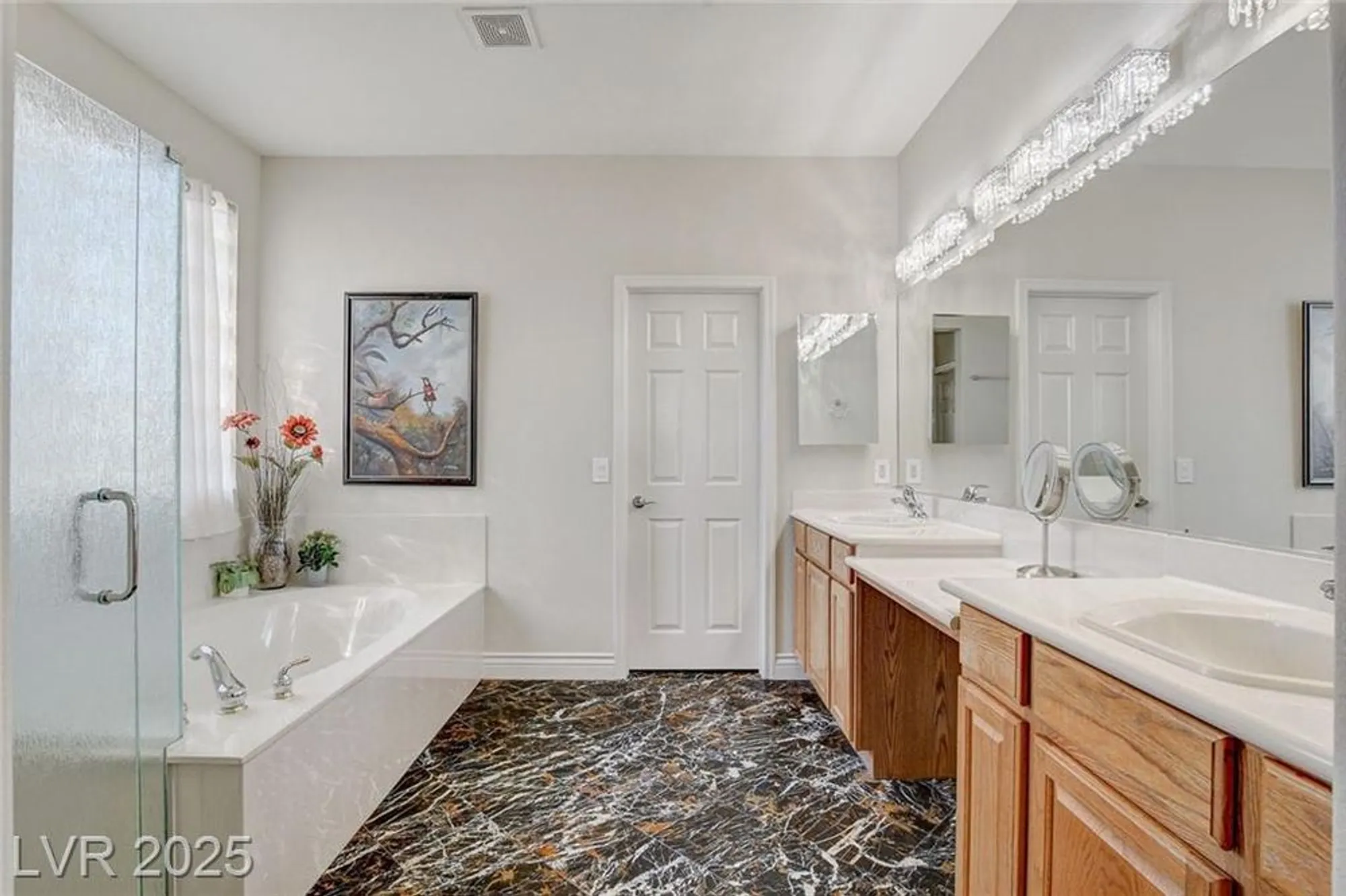 Property Slideshow image 33 of 47 | 10237 andante ct, Las Vegas, NV, 89135