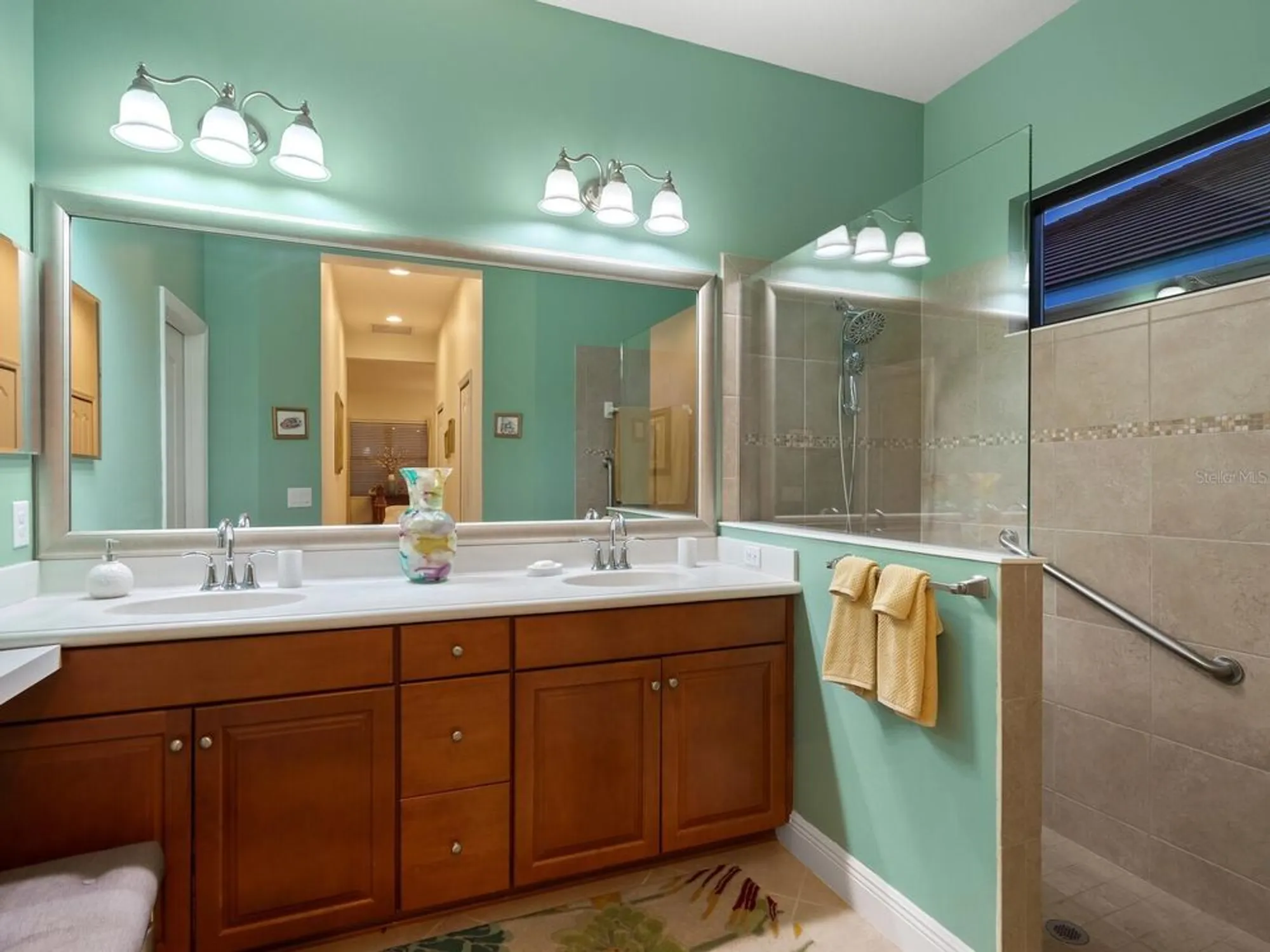 Property Slideshow image 22 of 67 | 27336 driver ln, Englewood, FL, 34223