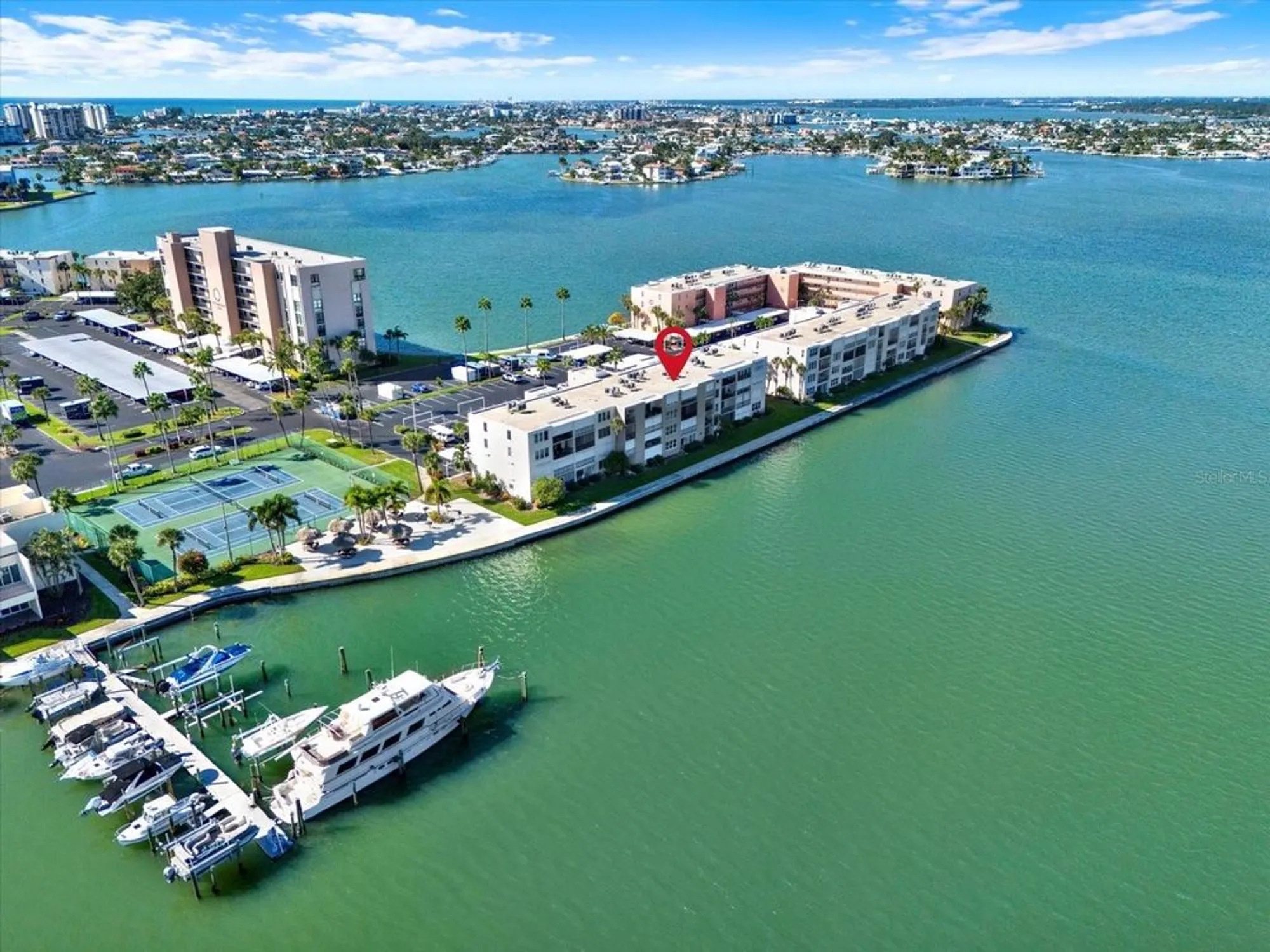 Property Slideshow image 31 of 36 | 7625 sun island dr 107, South Pasadena, FL, 33707