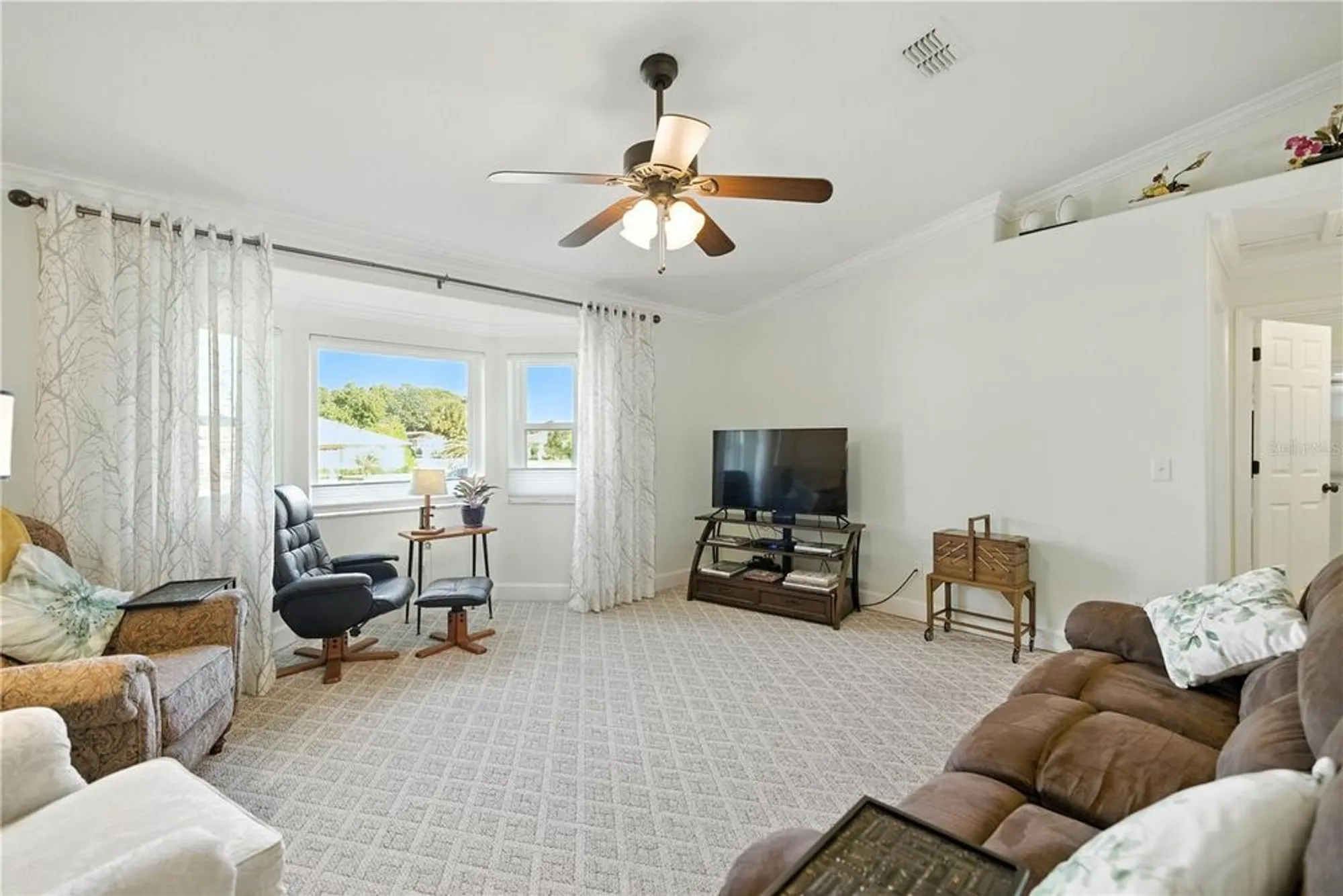 Property Slideshow image 16 of 48 | 5968 sw 103rd loop, Ocala, FL, 34476
