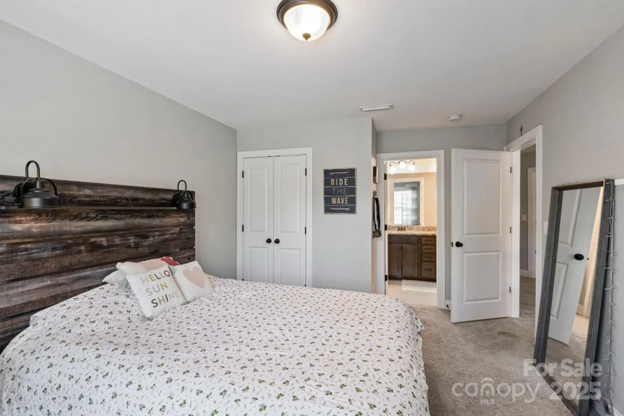 Property Slideshow image 32 of 48 | 142 canoe pole ln, Mooresville, NC, 28117