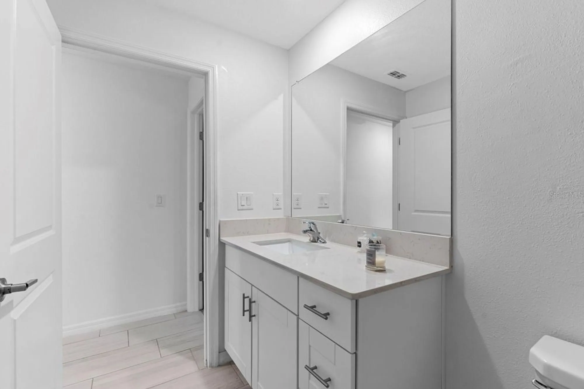 Property Slideshow image 21 of 45 | 13124 merlot sunstone cv, Parrish, FL, 34219