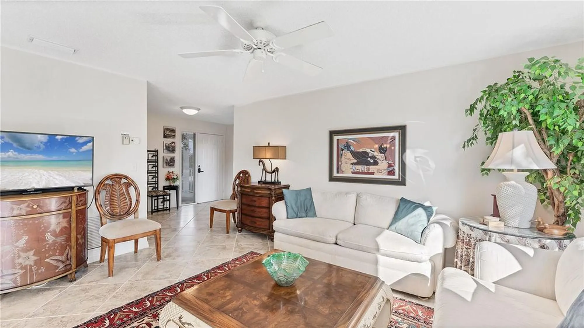 Property Slideshow image 7 of 54 | 983 sandpiper cir, Bradenton, FL, 34209