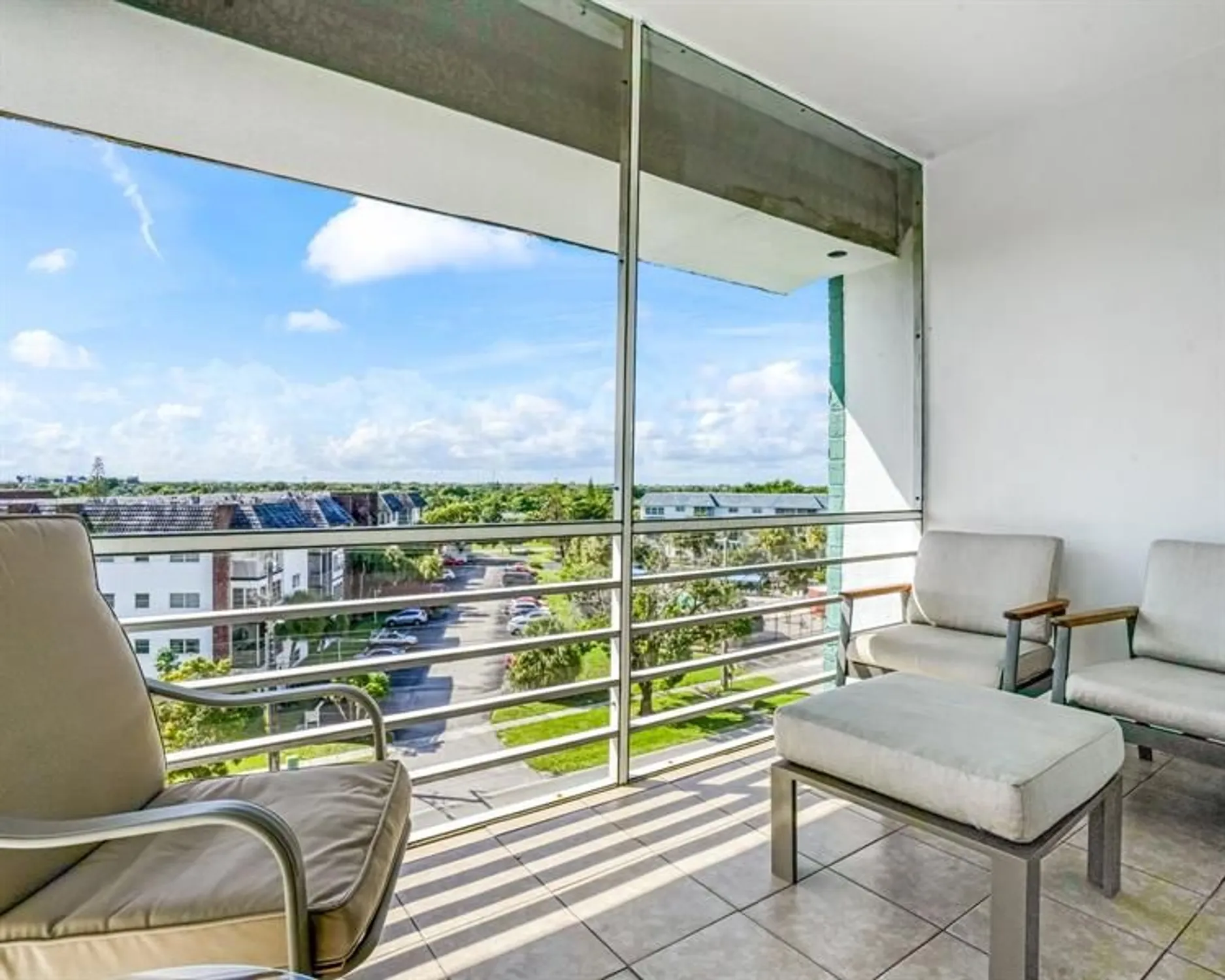 Property Slideshow image 19 of 21 | 4751 nw 21st st apt 604, Lauderhill, FL, 33313