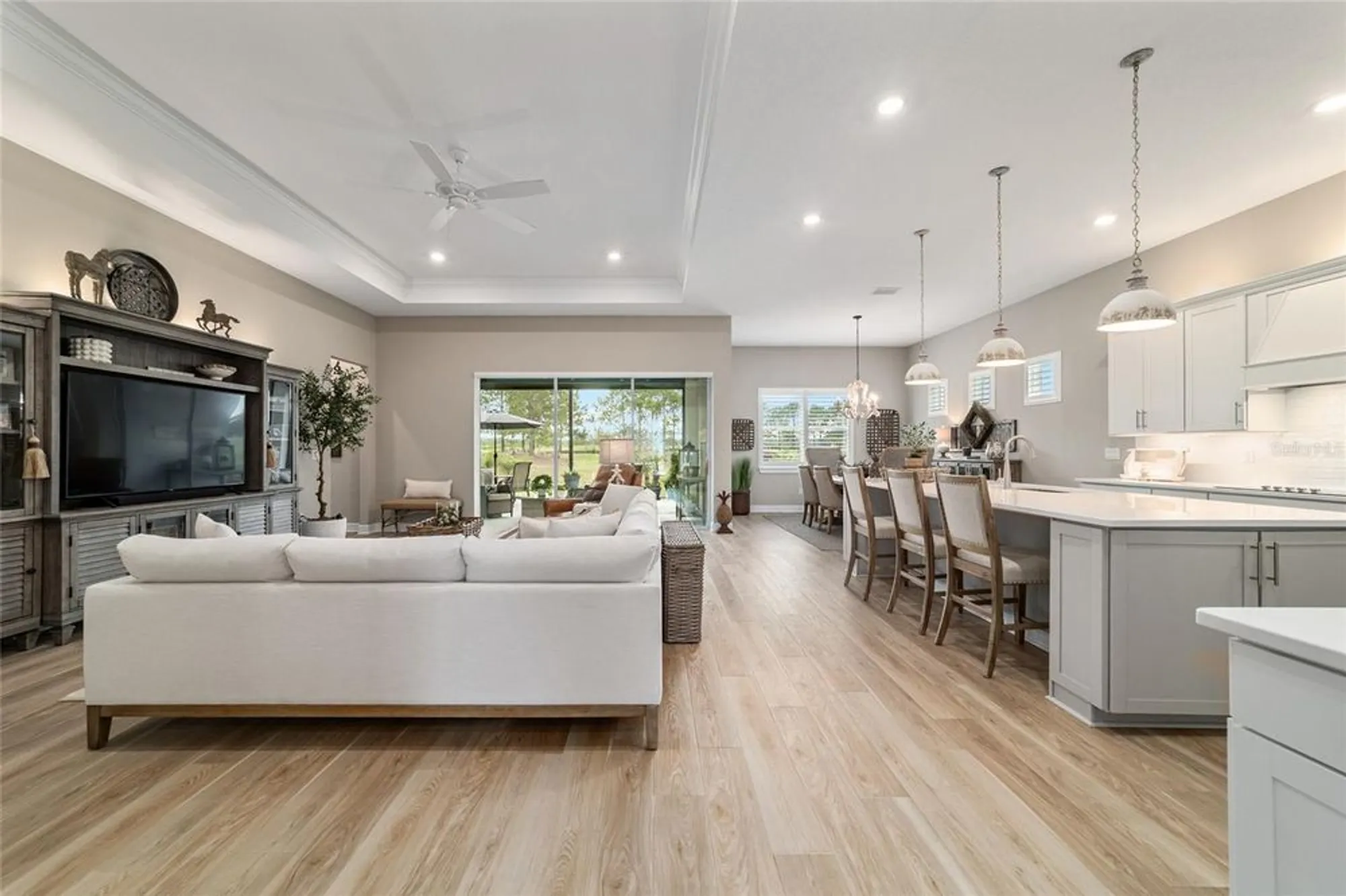 Property Slideshow image 8 of 86 | 8606 sw 61st loop, Ocala, FL, 34481