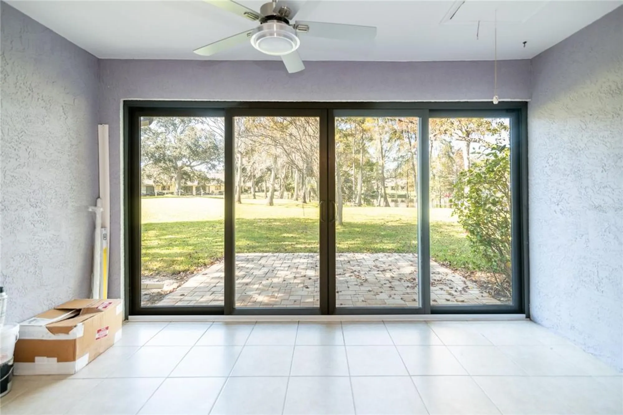 Property Slideshow image 18 of 32 | 2502 laurelwood dr # 3b, Clearwater, FL, 33763