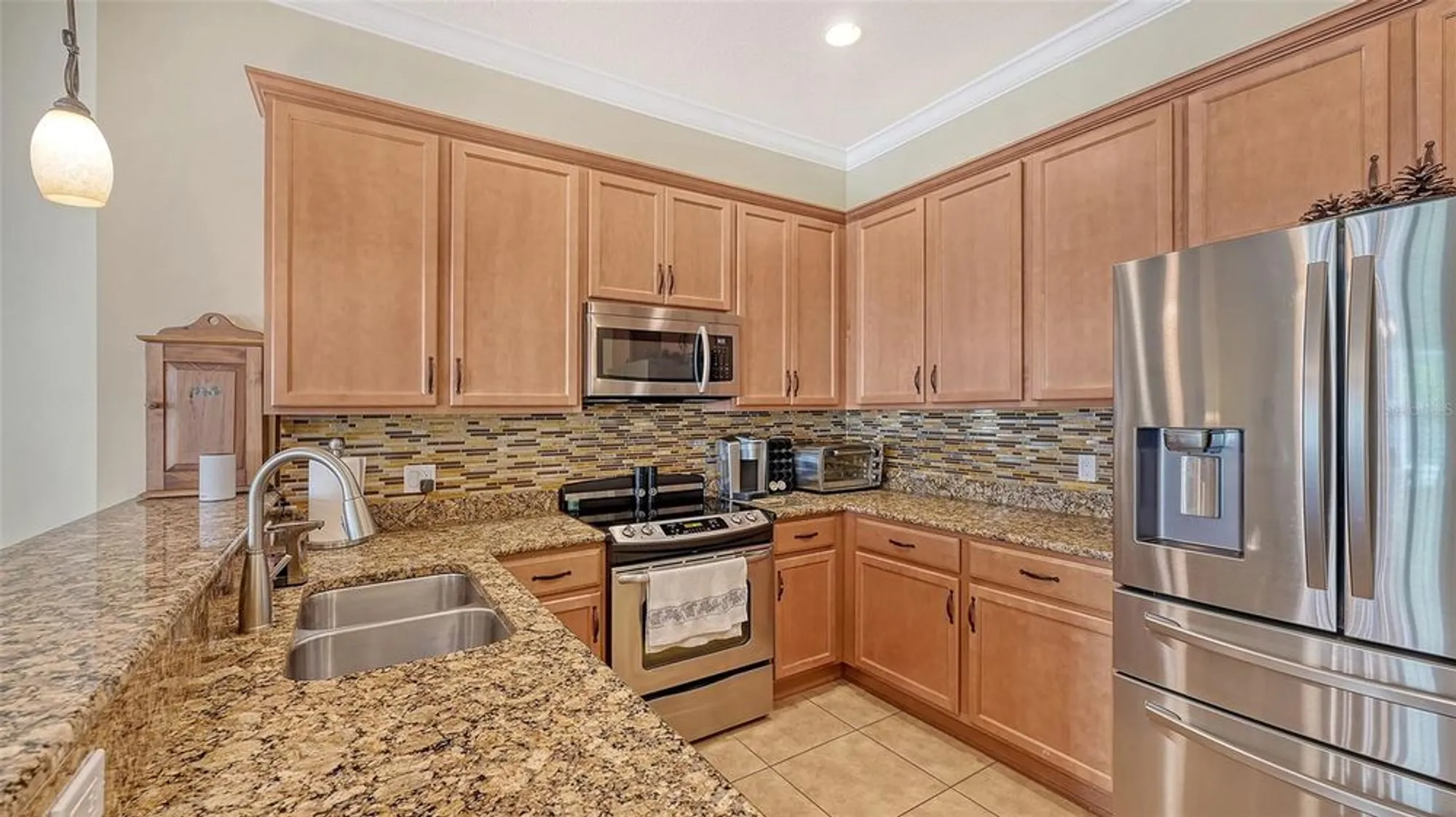 Property Slideshow image 13 of 43 | 5934 guarino dr, Sarasota, FL, 34238