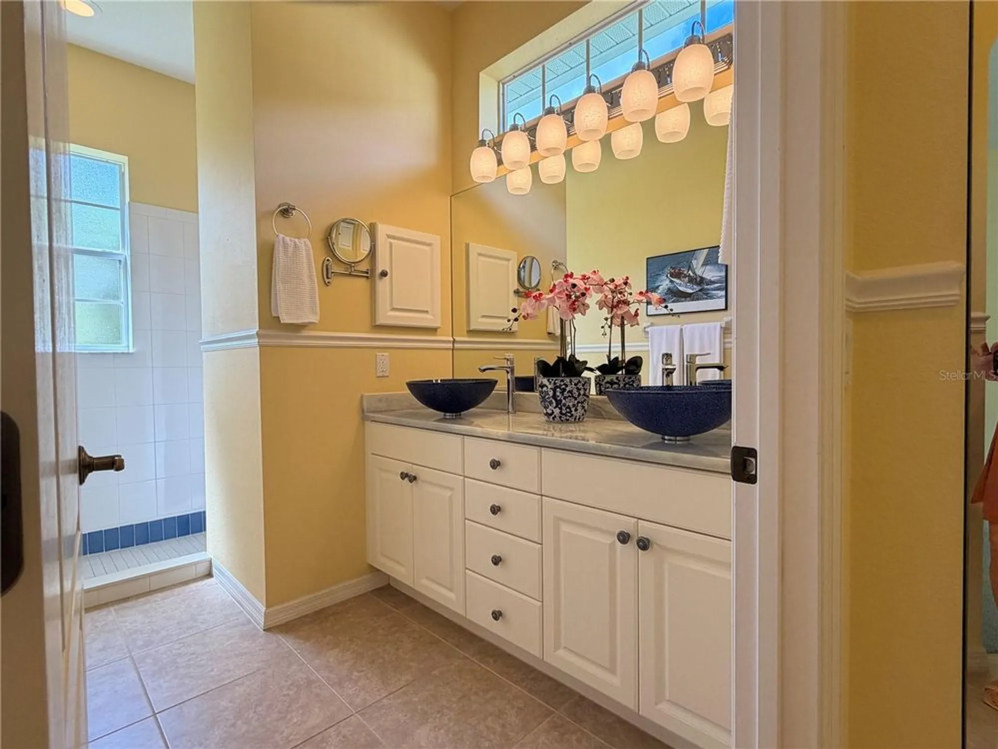 Property Slideshow image 13 of 57 | 1584 monarch dr, Venice, FL, 34293