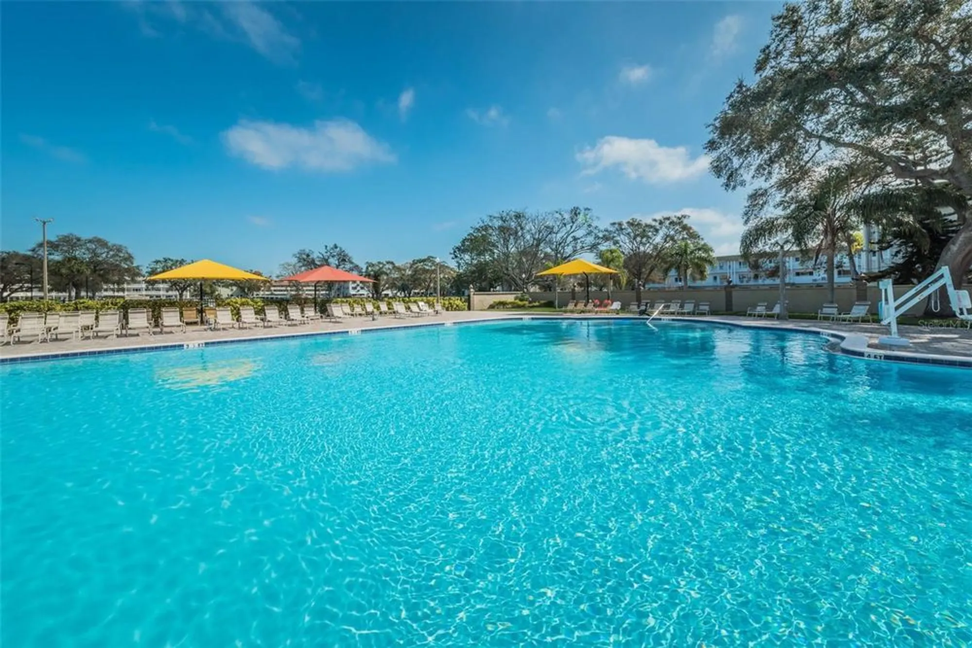 Property Slideshow image 38 of 67 | 2402 ecuadorian way 10, Clearwater, FL, 33763