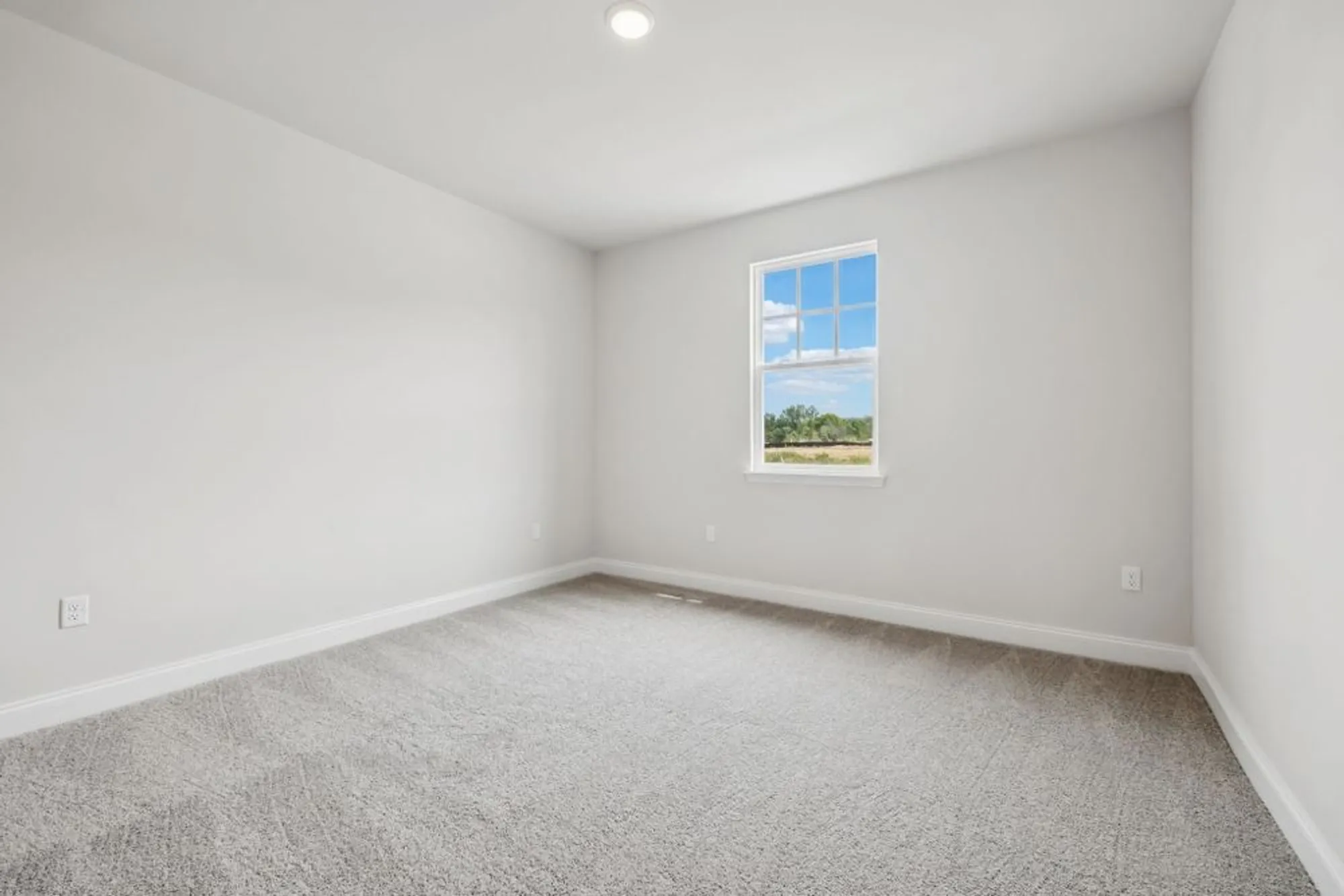 Property Slideshow image 36 of 49 | 304 stonehaus cir, Antioch, TN, 37013