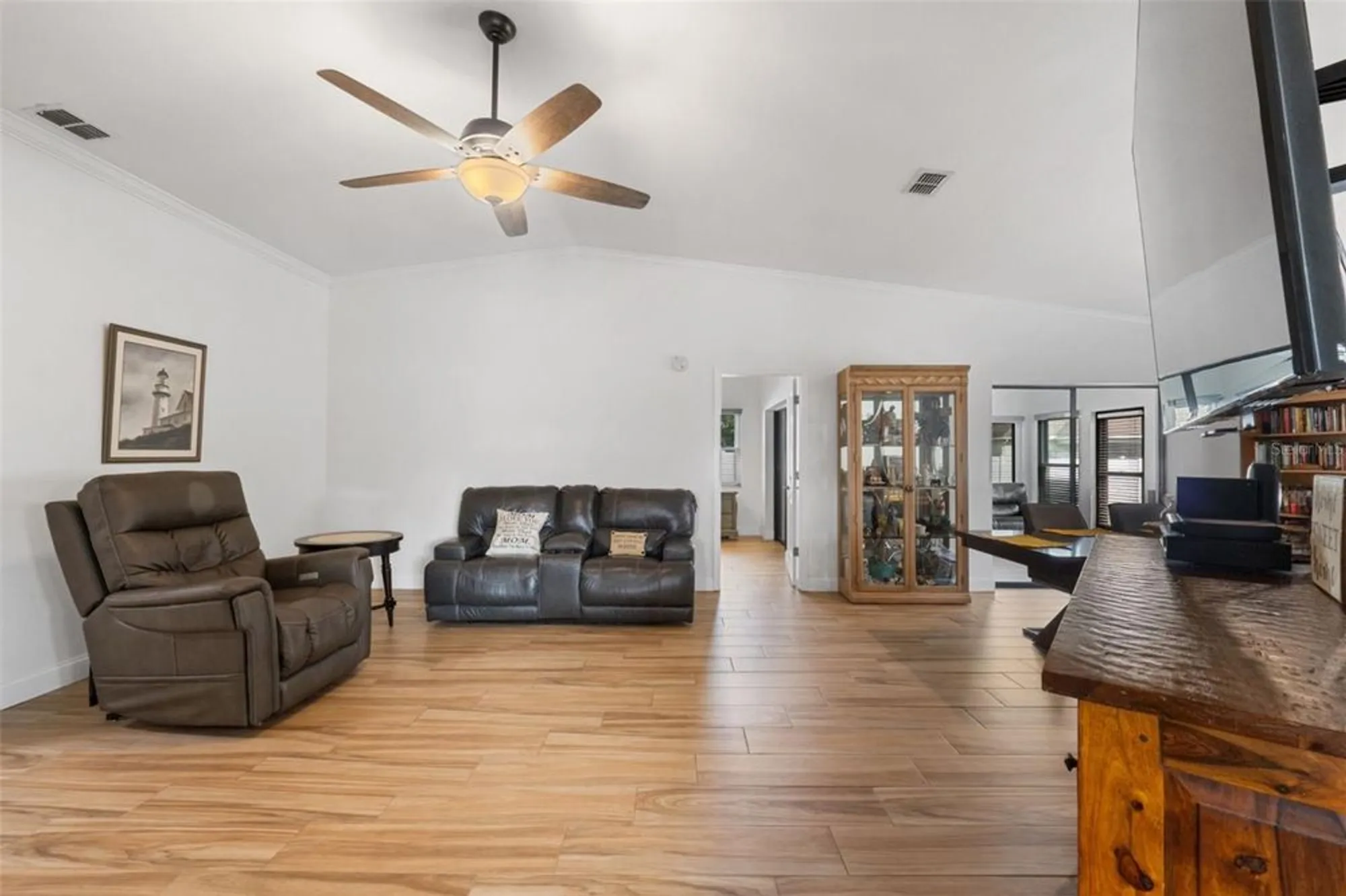 Property Slideshow image 4 of 49 | 1957 prairie dunes cir, Lakeland, FL, 33810