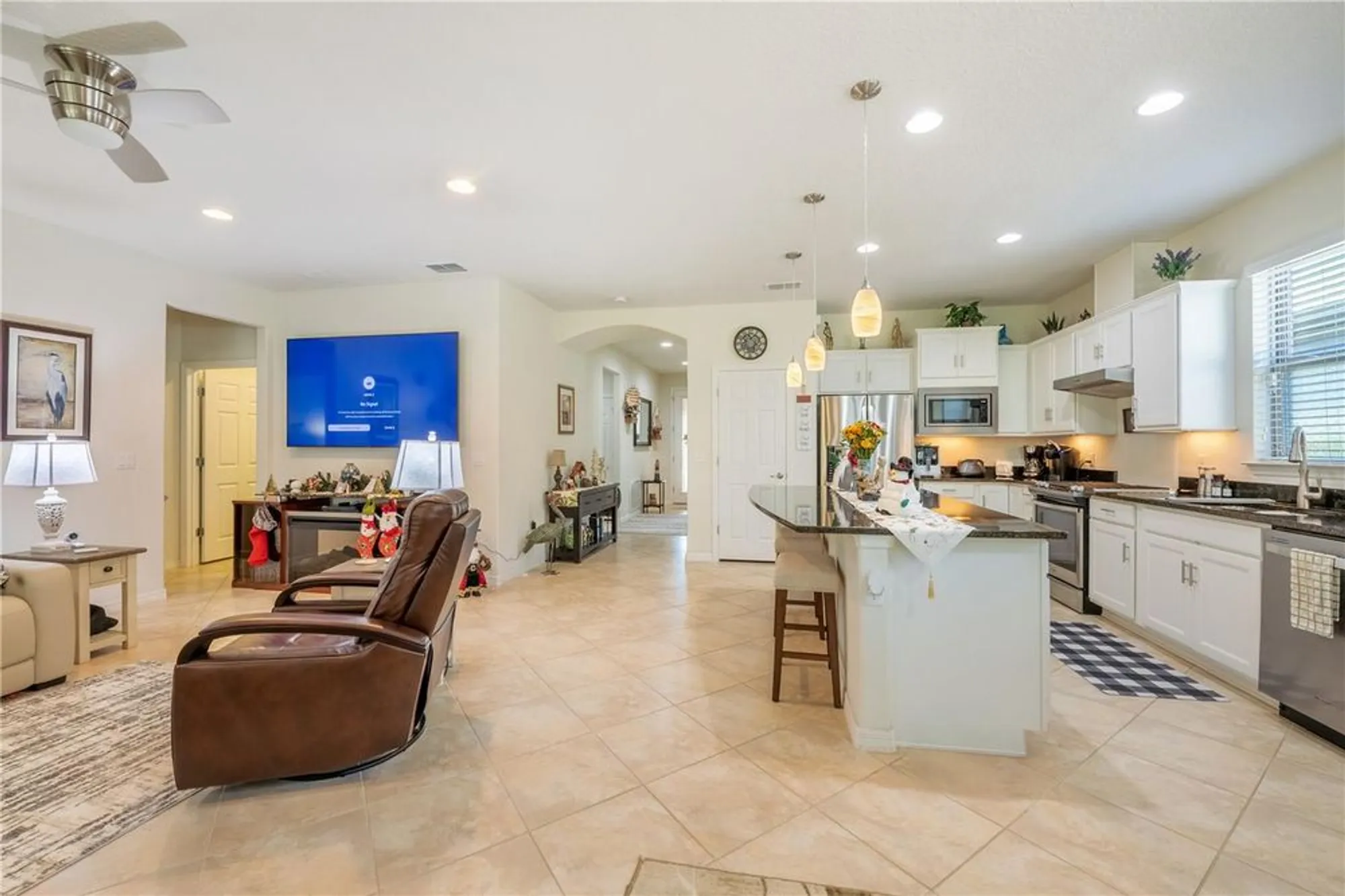 Property Slideshow image 16 of 32 | 372 toldedo rd, Davenport, FL, 33837