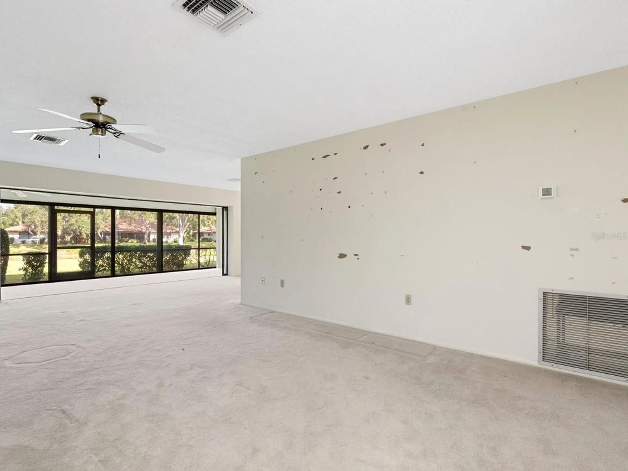 Property Slideshow image 5 of 53 | 5450 golf pointe dr, Sarasota, FL, 34243