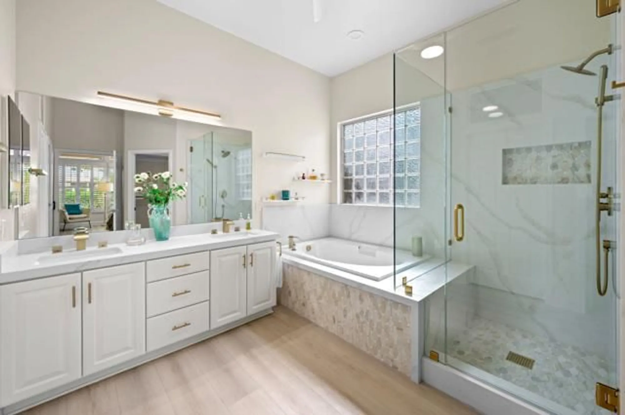 Property Slideshow image 23 of 62 | 44397 royal lytham dr, Indio, CA, 92201