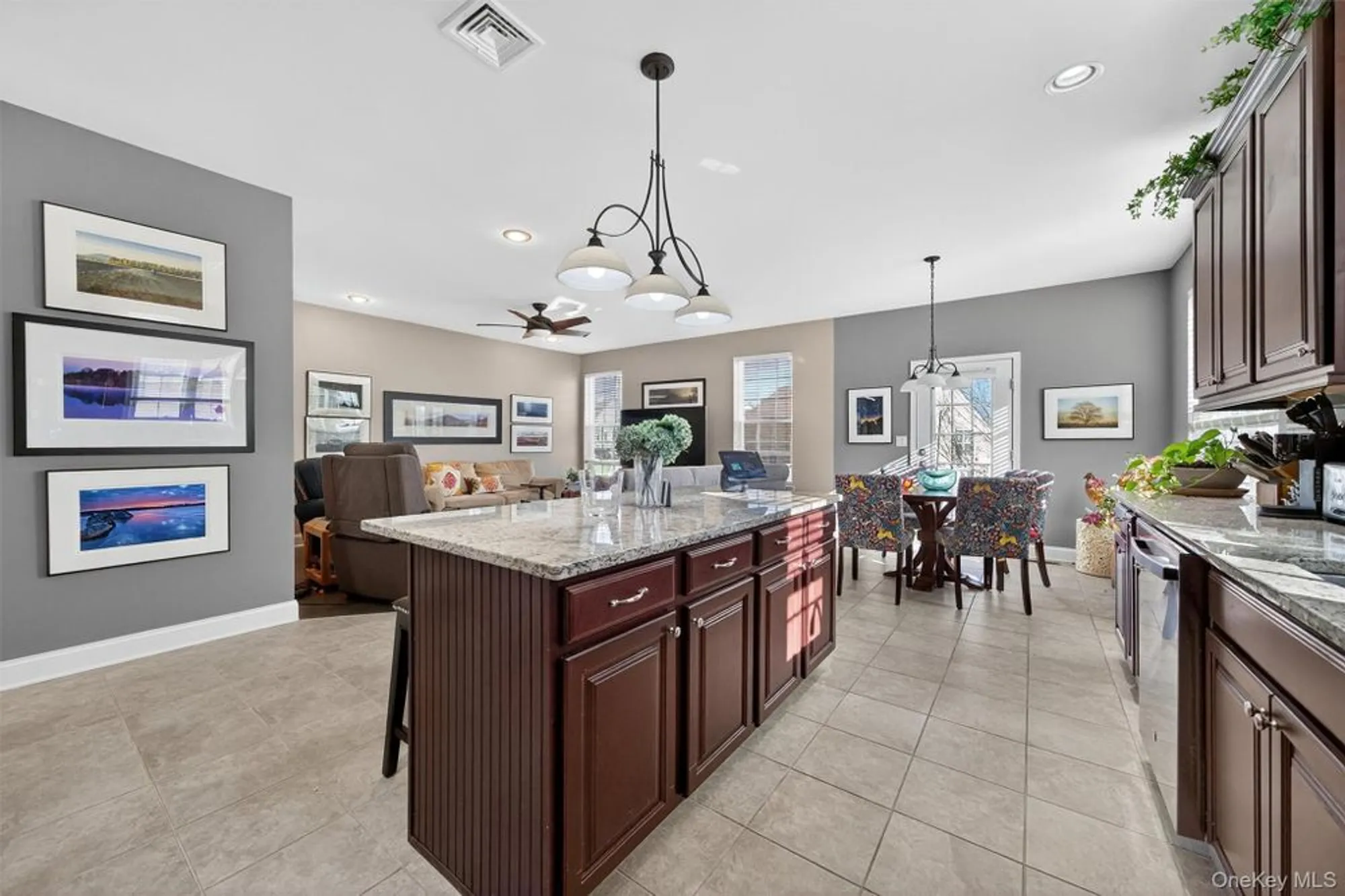 Property Slideshow image 17 of 43 | 21 cyprus dr, Middletown, NY, 10940