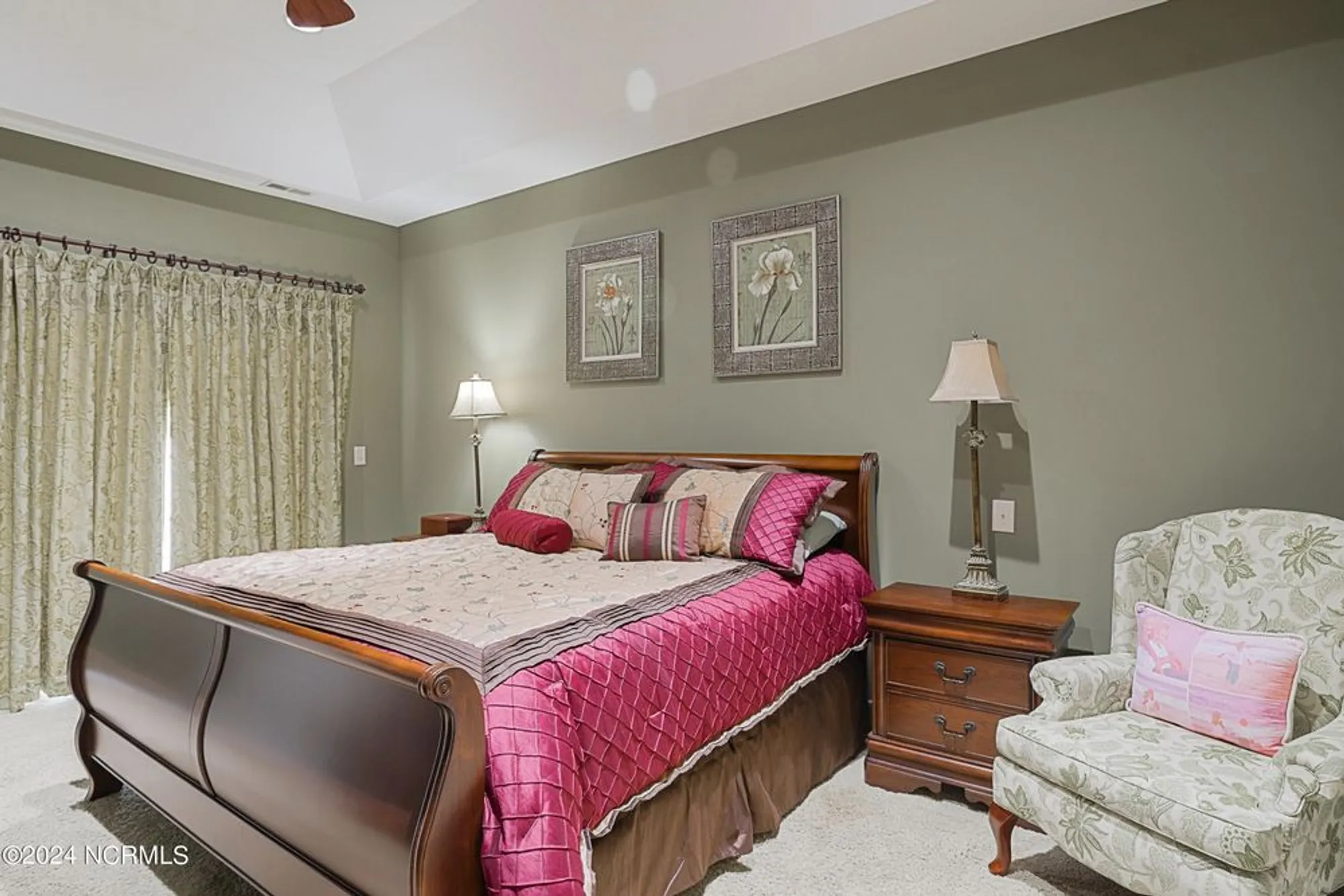 Property Slideshow image 18 of 52 | 8975 smithfield dr 2, Calabash, NC, 28467