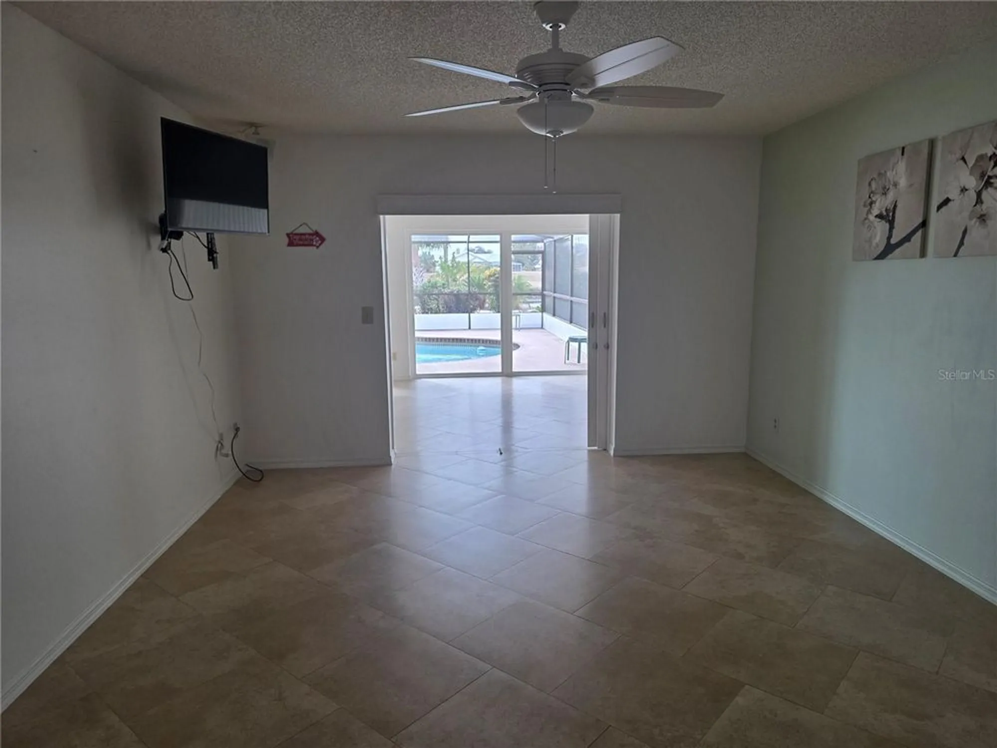 Property Slideshow image 30 of 37 | 1924 new bedford dr, Sun City Center, FL, 33573