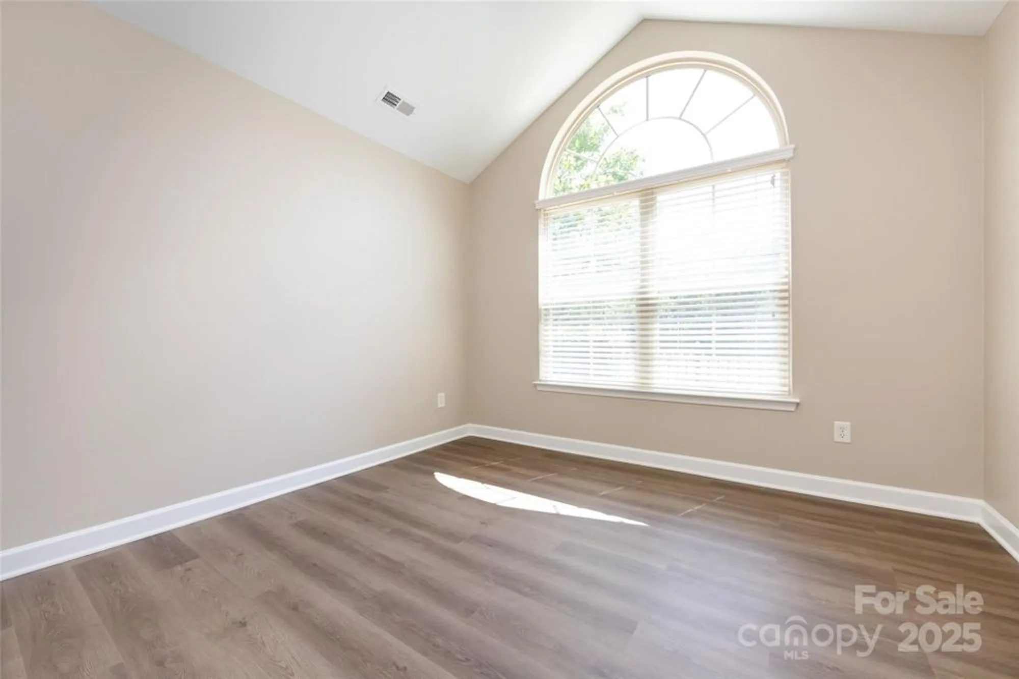 Property Slideshow image 22 of 32 | 4723 polo gate blvd, Charlotte, NC, 28216