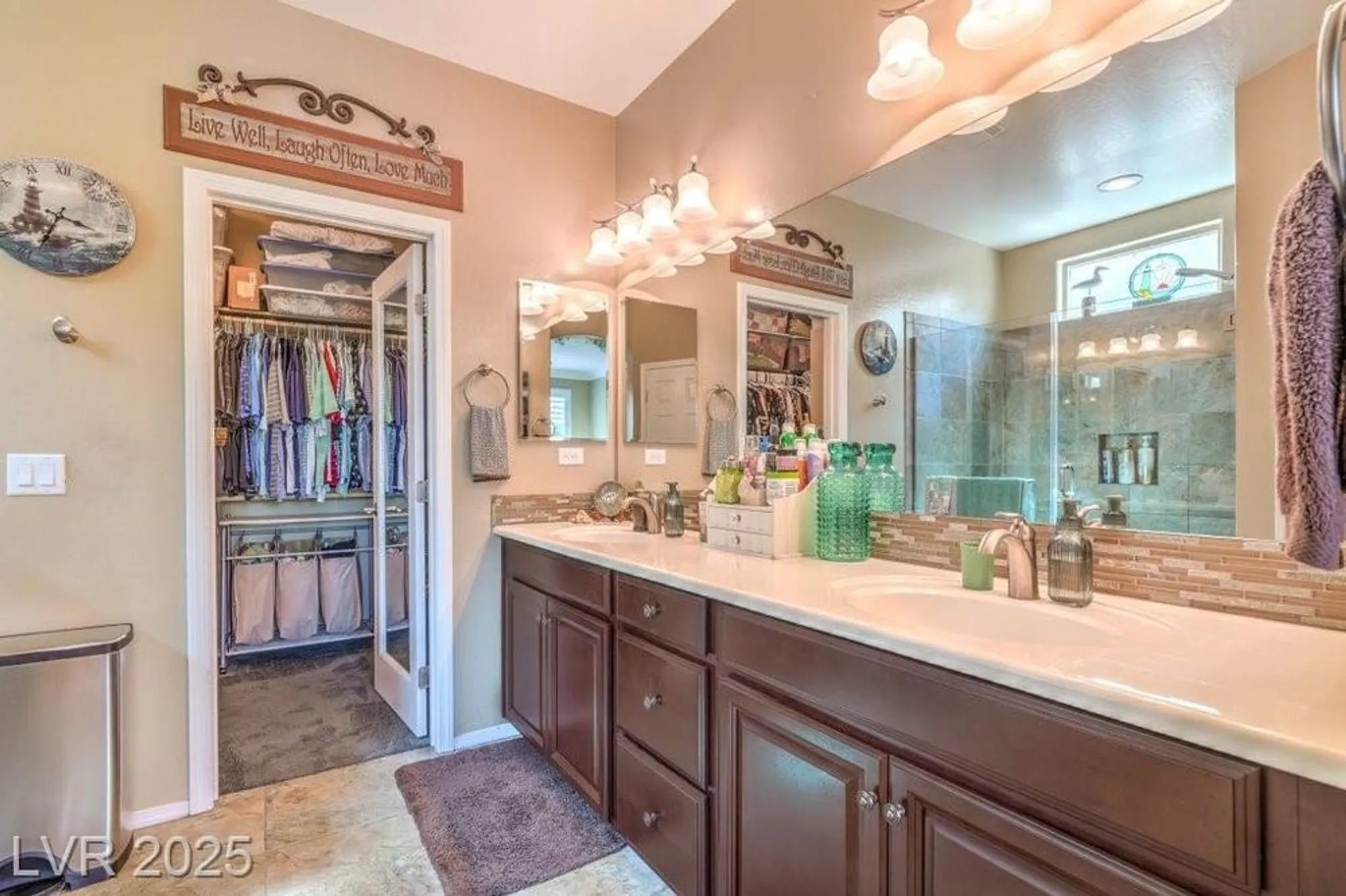 Property Slideshow image 18 of 37 | 3709 corte bella hills ave, North Las Vegas, NV, 89081