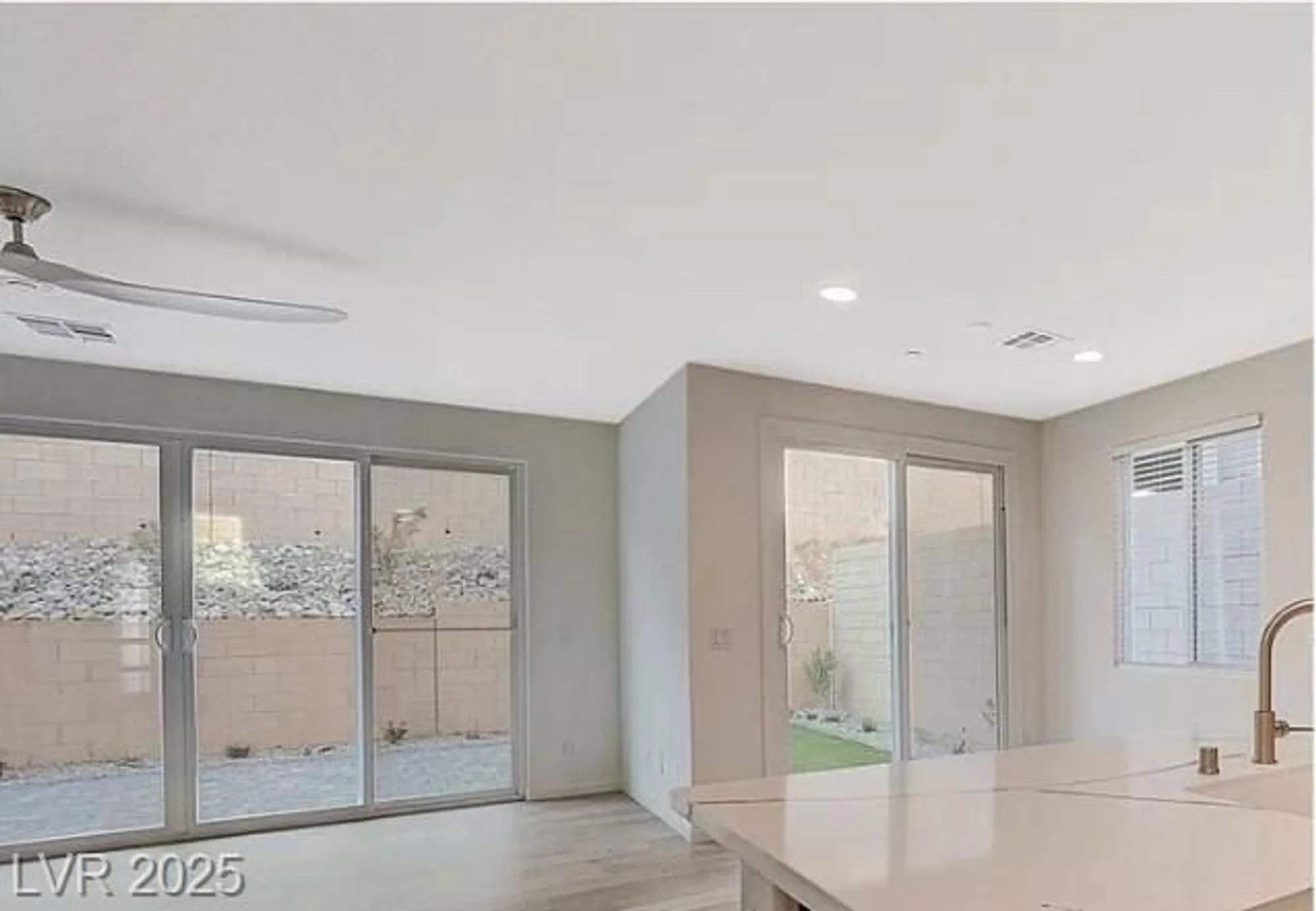 Property Slideshow image 11 of 20 | 31 castleton tower ct, Henderson, NV, 89011