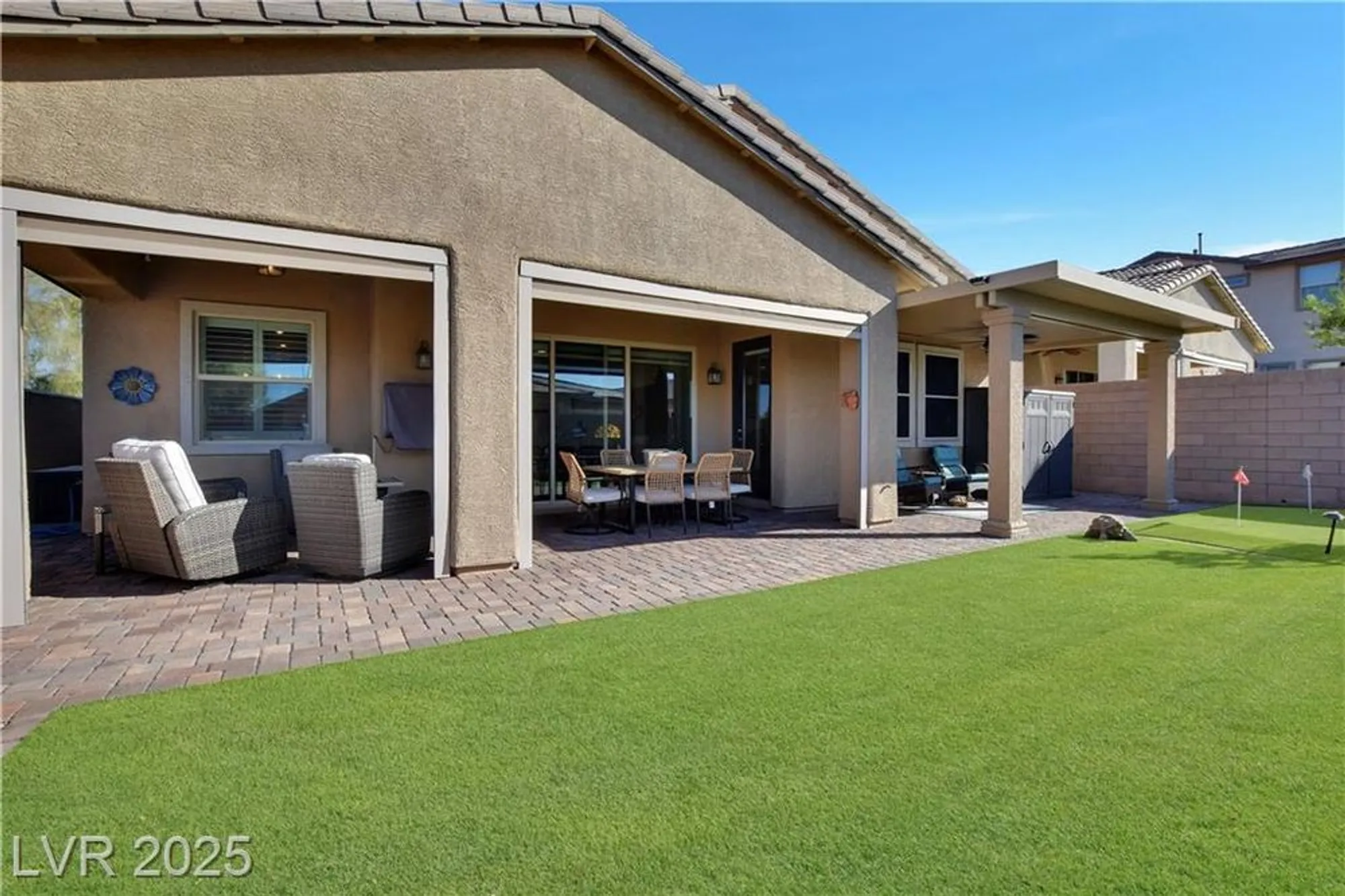 Property Slideshow image 29 of 30 | 677 look lively ct, Henderson, NV, 89011